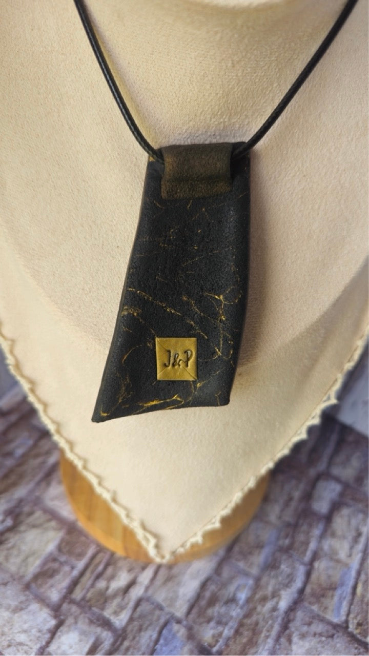 RHYTHM IN GOLD – CONTEMPORARY POLYMER CLAY PENDANT