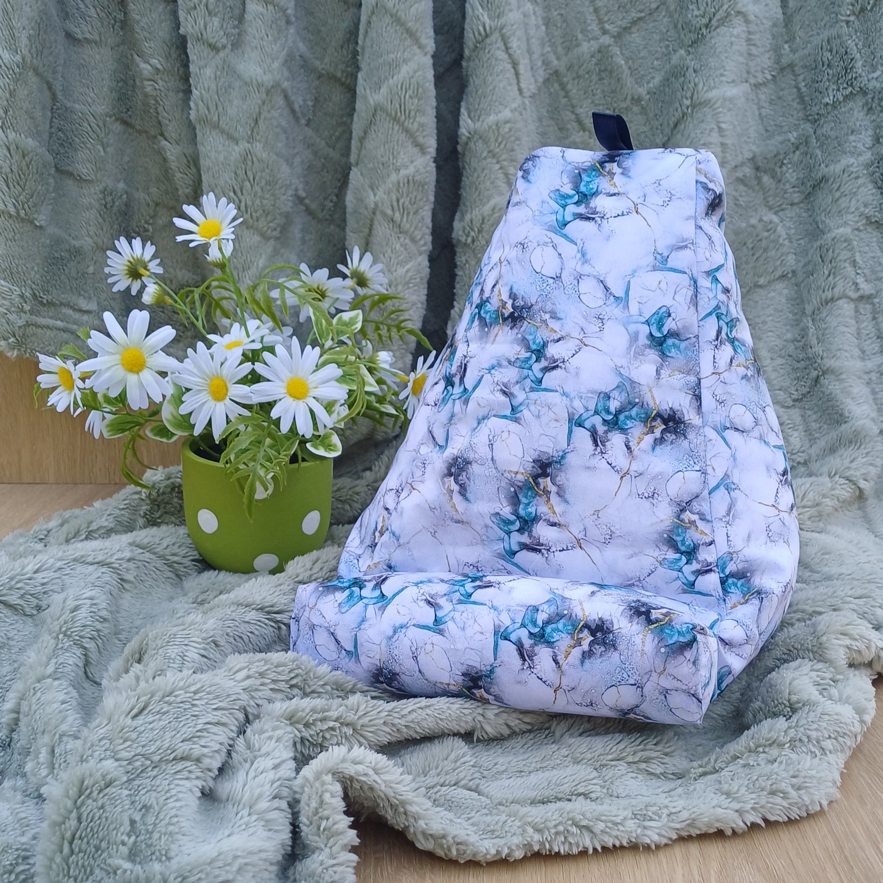 Marbled Design Pillow with Pocket to suit Book and Tablet