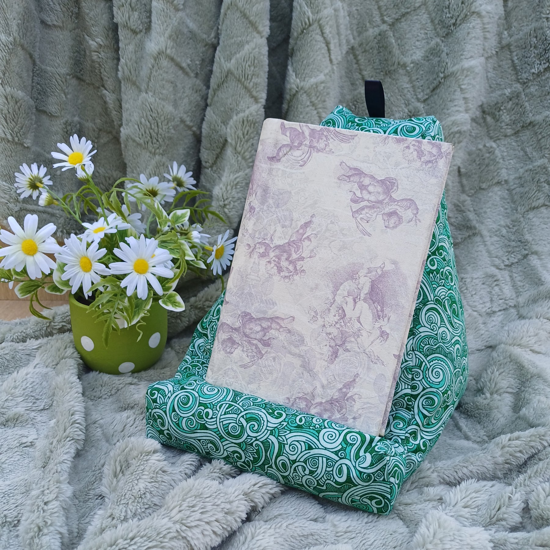 Green Swirl Design Pillow with Pocket to suit Book and Tablet