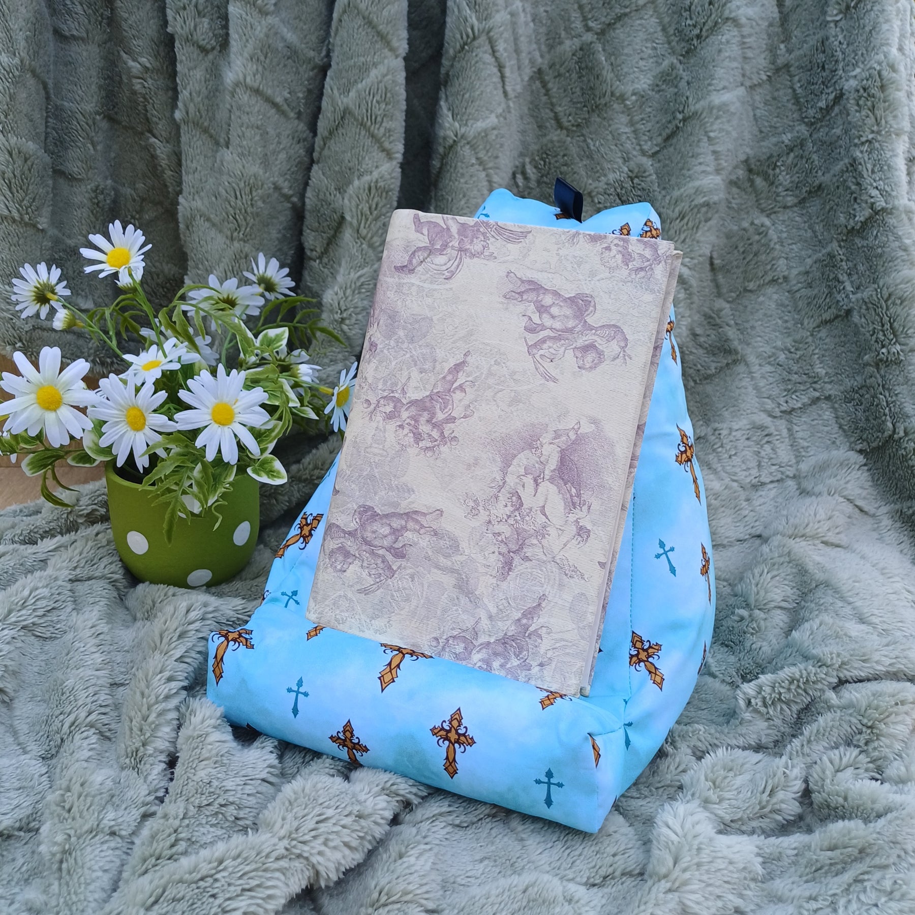 Cross Design Pillow with Pocket to suit Book and Tablet