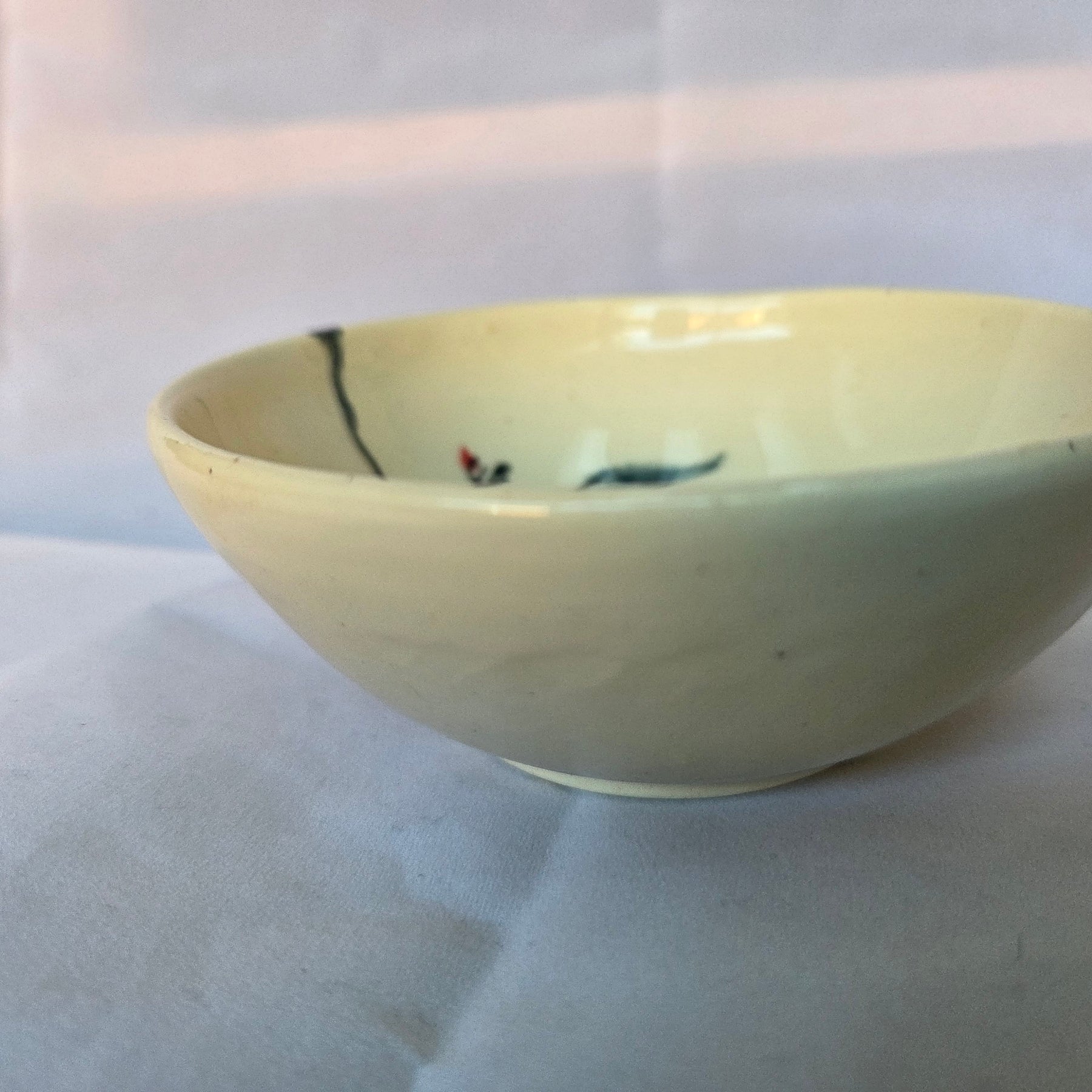 Hand painted floral gumnut design ceramic dish. 13.5cm