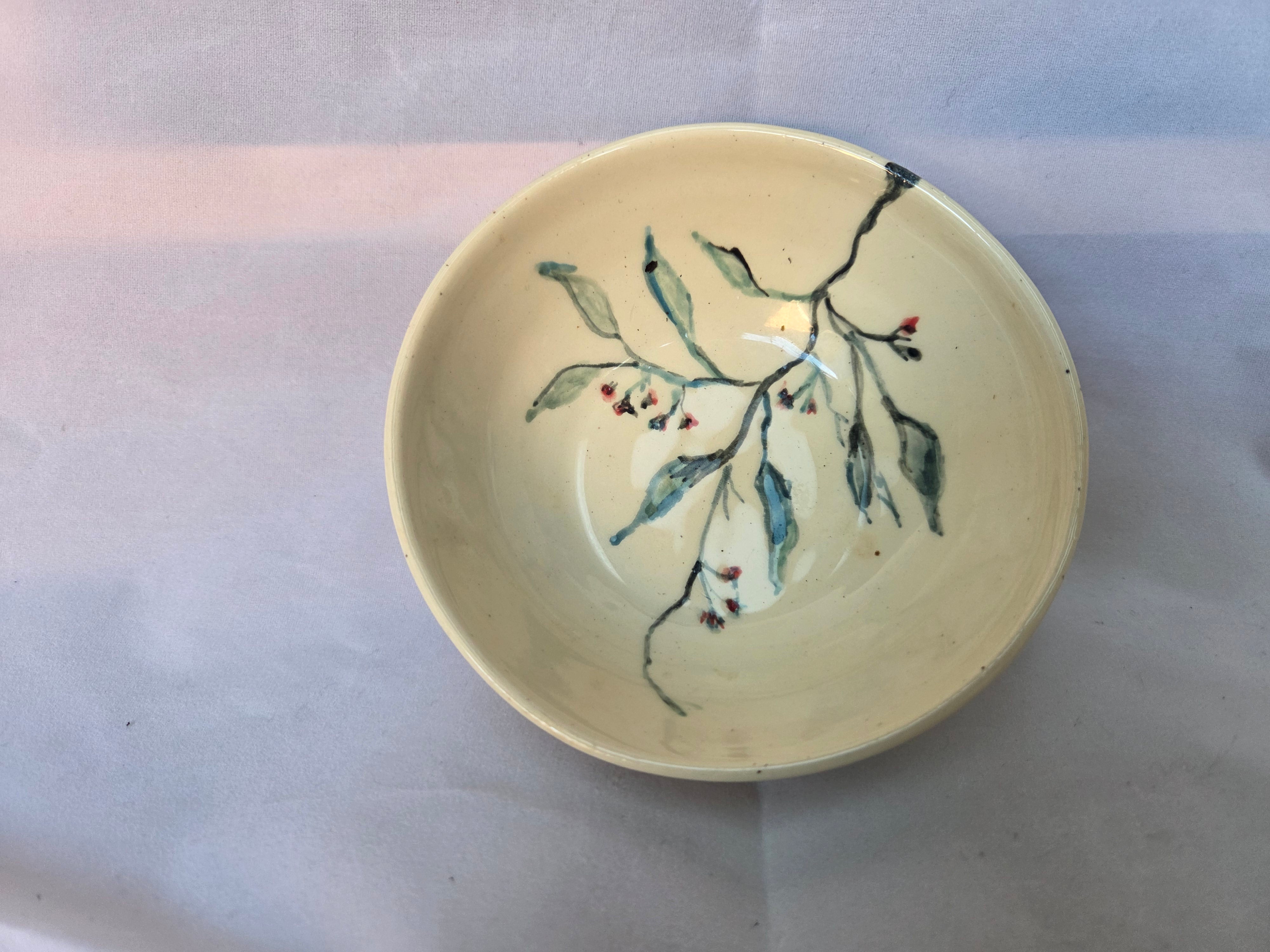 Hand painted floral gumnut design ceramic dish. 13.5cm