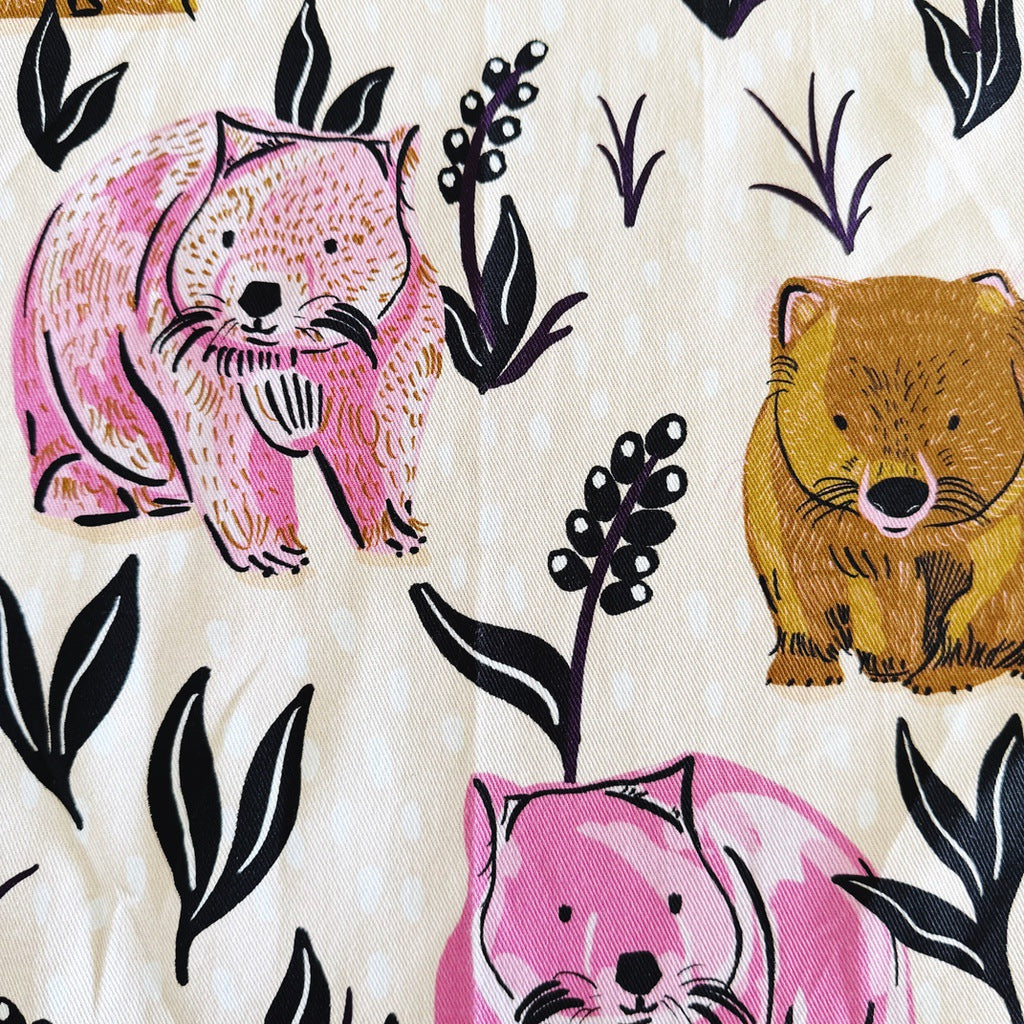 Wombats Japanese style cross back kitchen apron. Crafting, gardening, no ties apron.