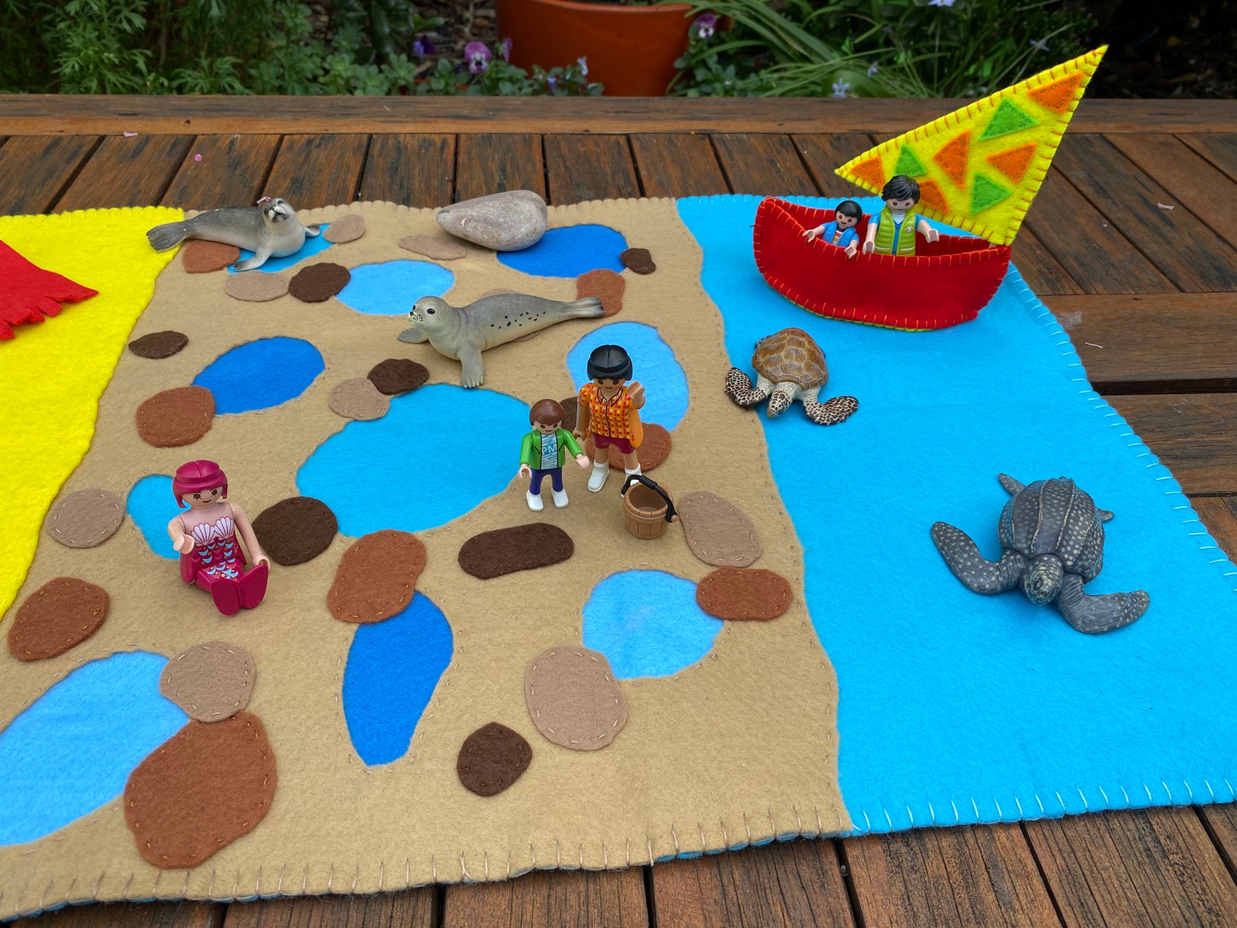Play Felt Mat Large - A day at the beach #1