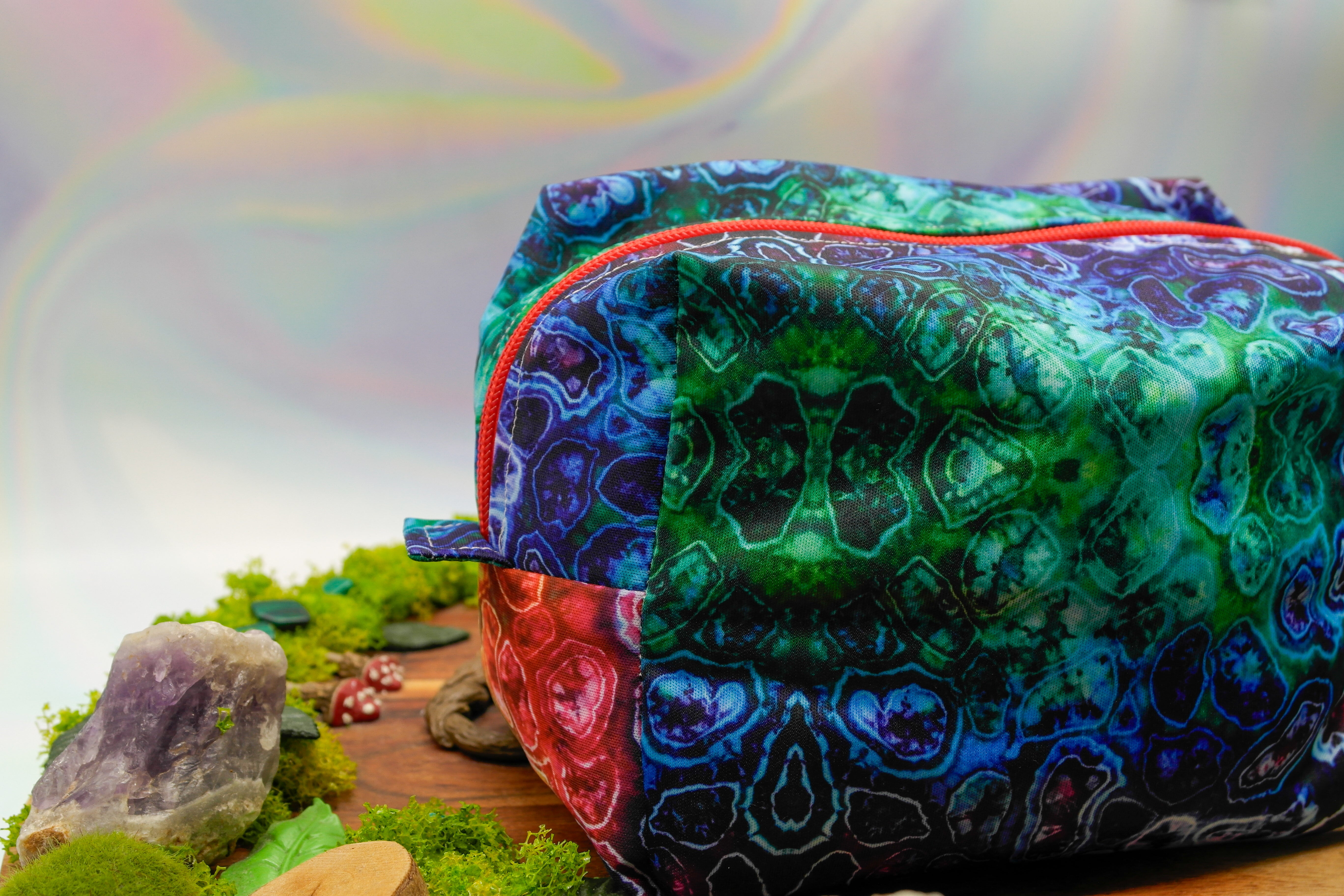 Baby Pod - rainbow geode