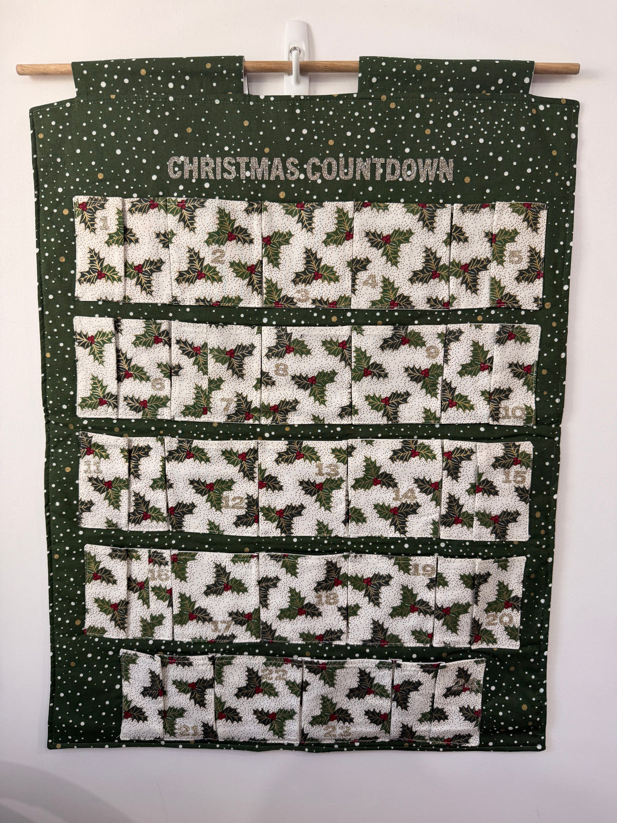 Fabric Christmas Advent Calendar With 24 Pockets