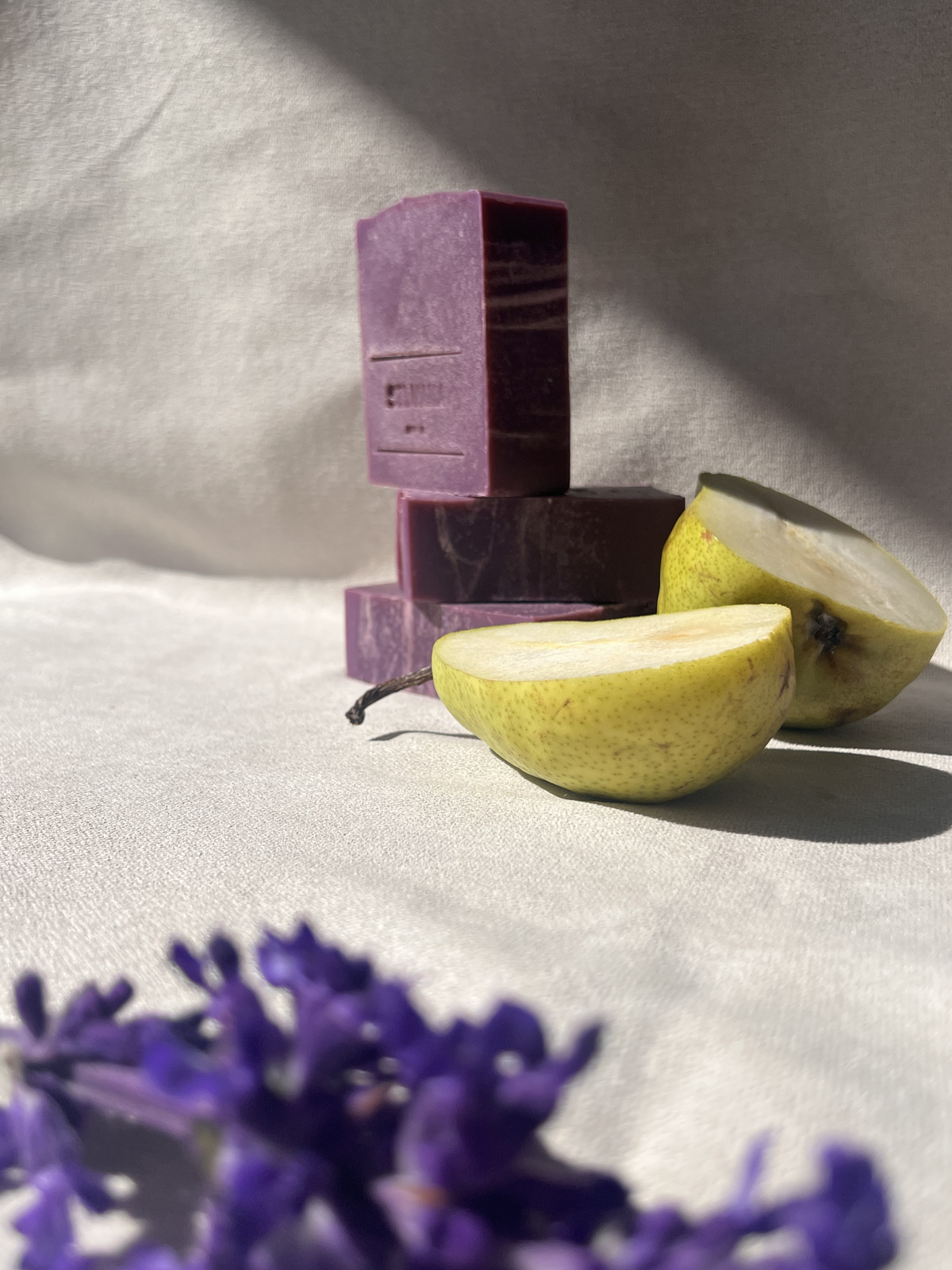 Violette Pear & Freesia | Goatmilk collection