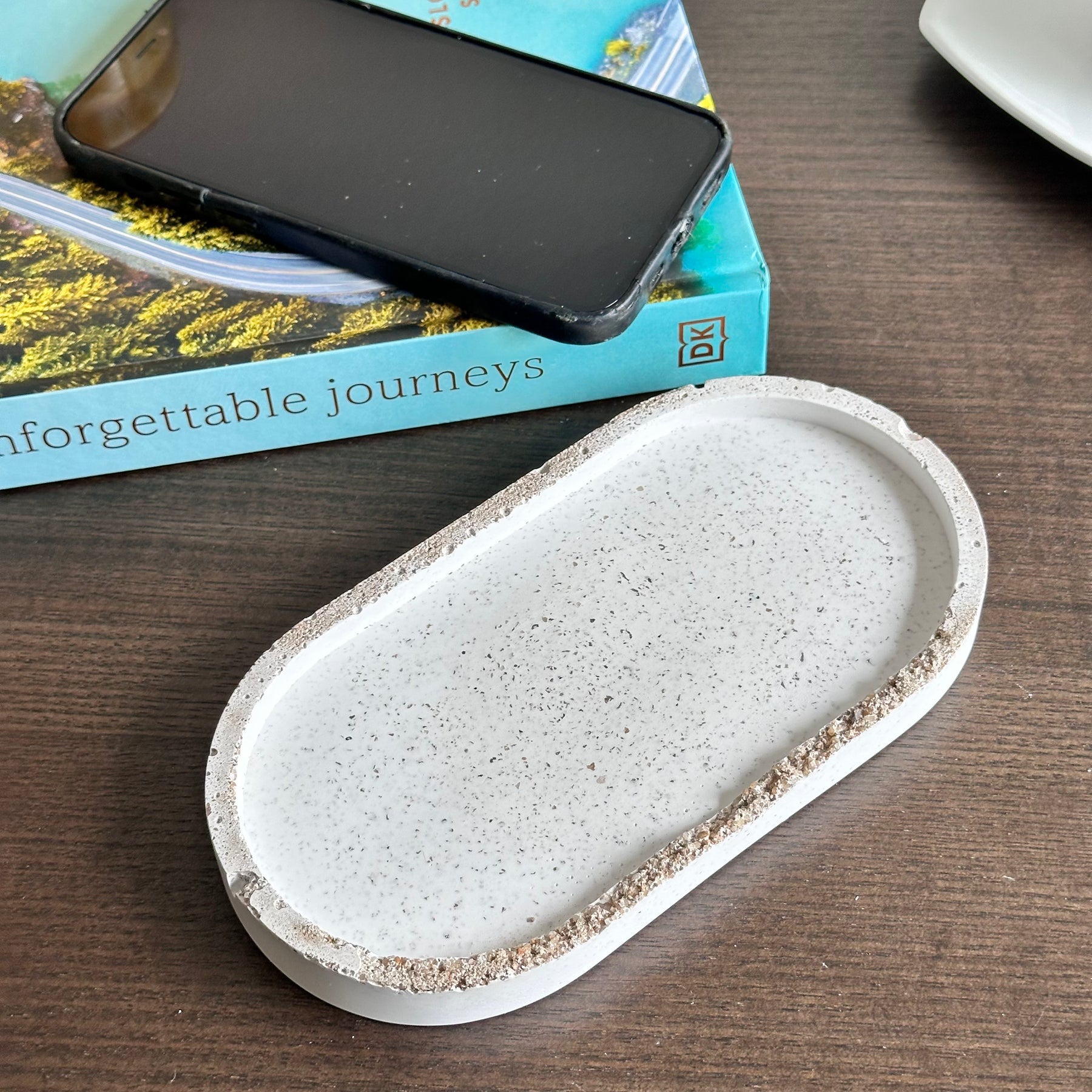 Coastal-inspired trinket trays & decorative bowl