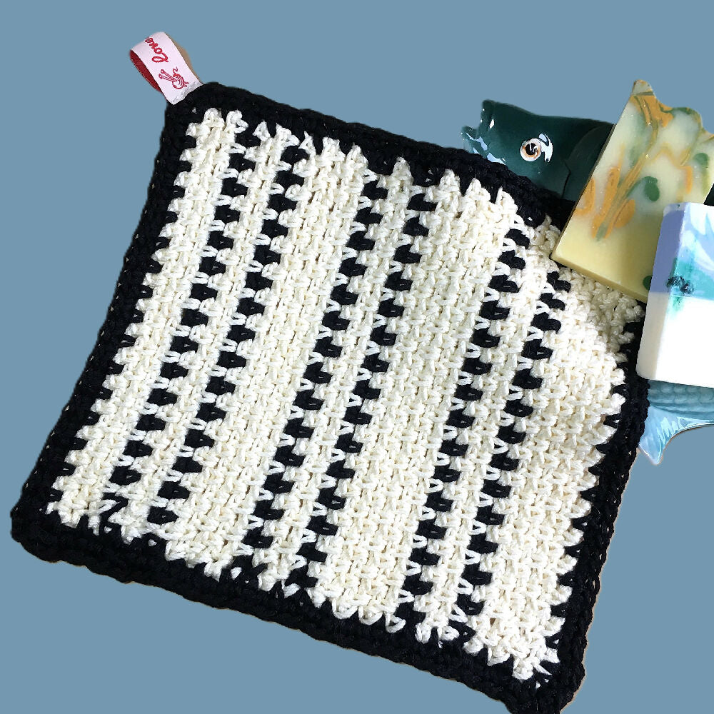 Black & Cream cotton washcloth 2