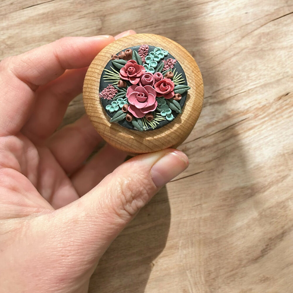 Hand sculpted Trinket Ring box