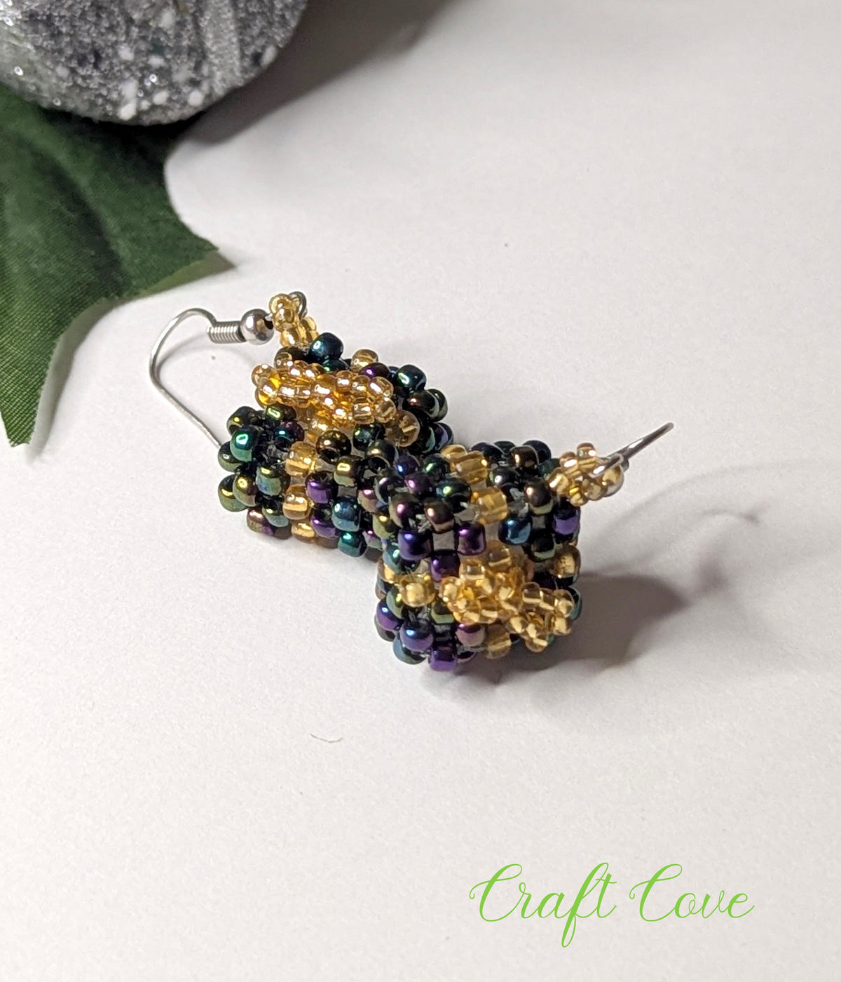 Handmade Beadwoven Earrings – Festive Gift Box Design