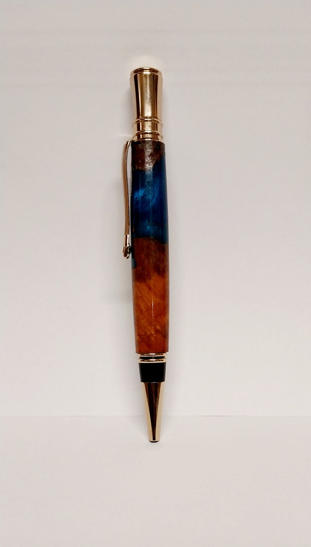 Handturned Sheoak Hybrid Executive Twist Pen