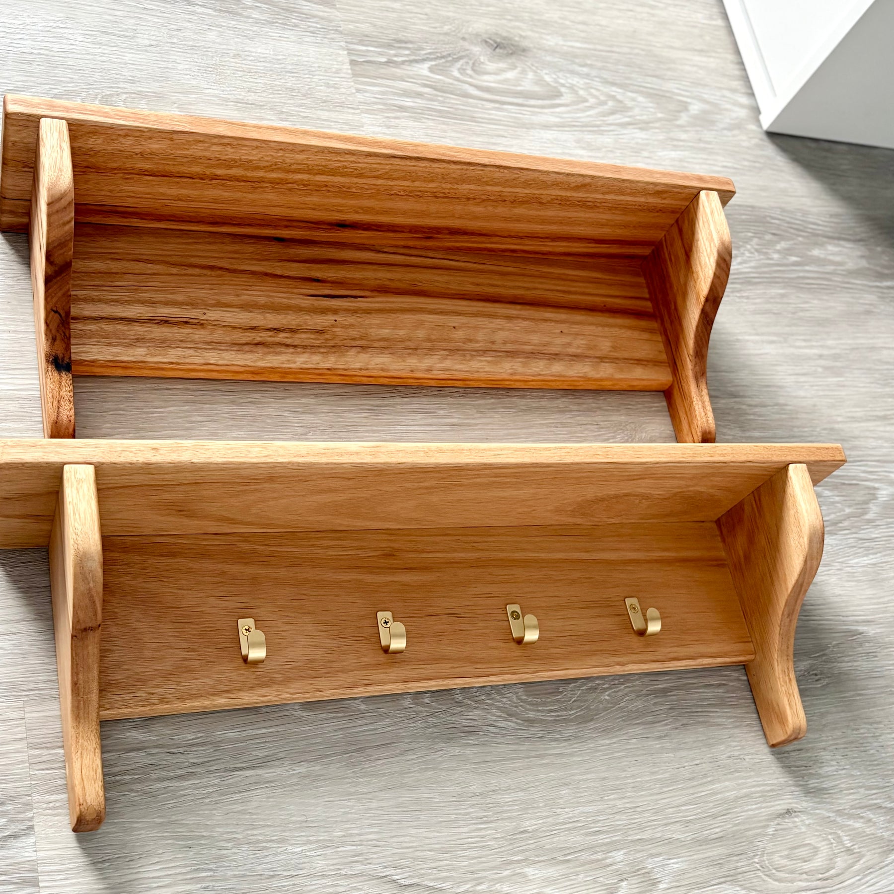 Blackbutt wall shelf with gold hooks