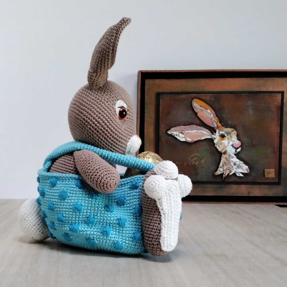 Blue-Easter-Bunny-Basket-right-Australian-made-watch-the-birdy-crochet