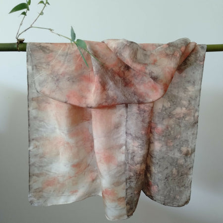 Scarf silk printed delicate pink and grey