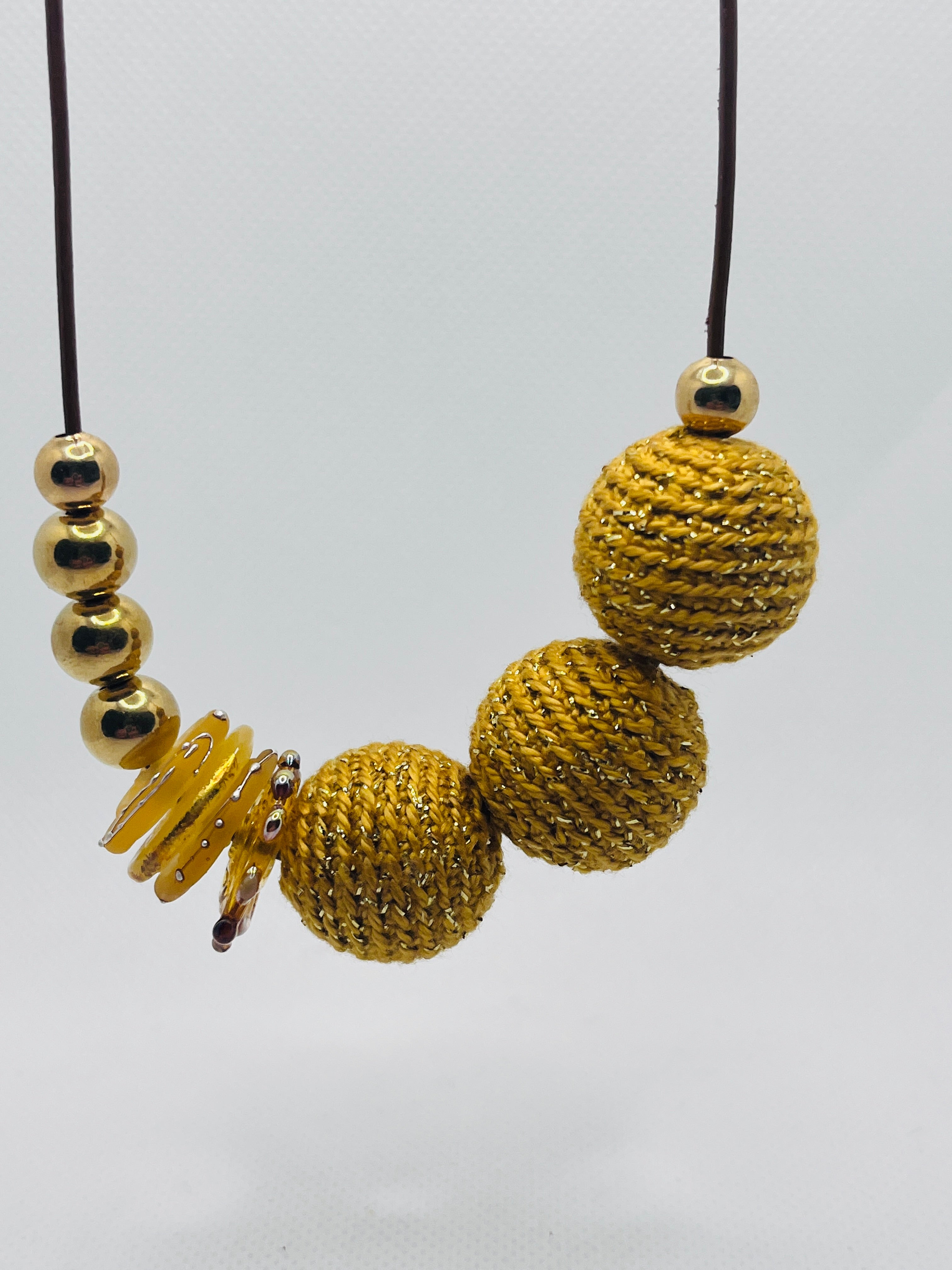 Handmade strand necklace - Gold #2