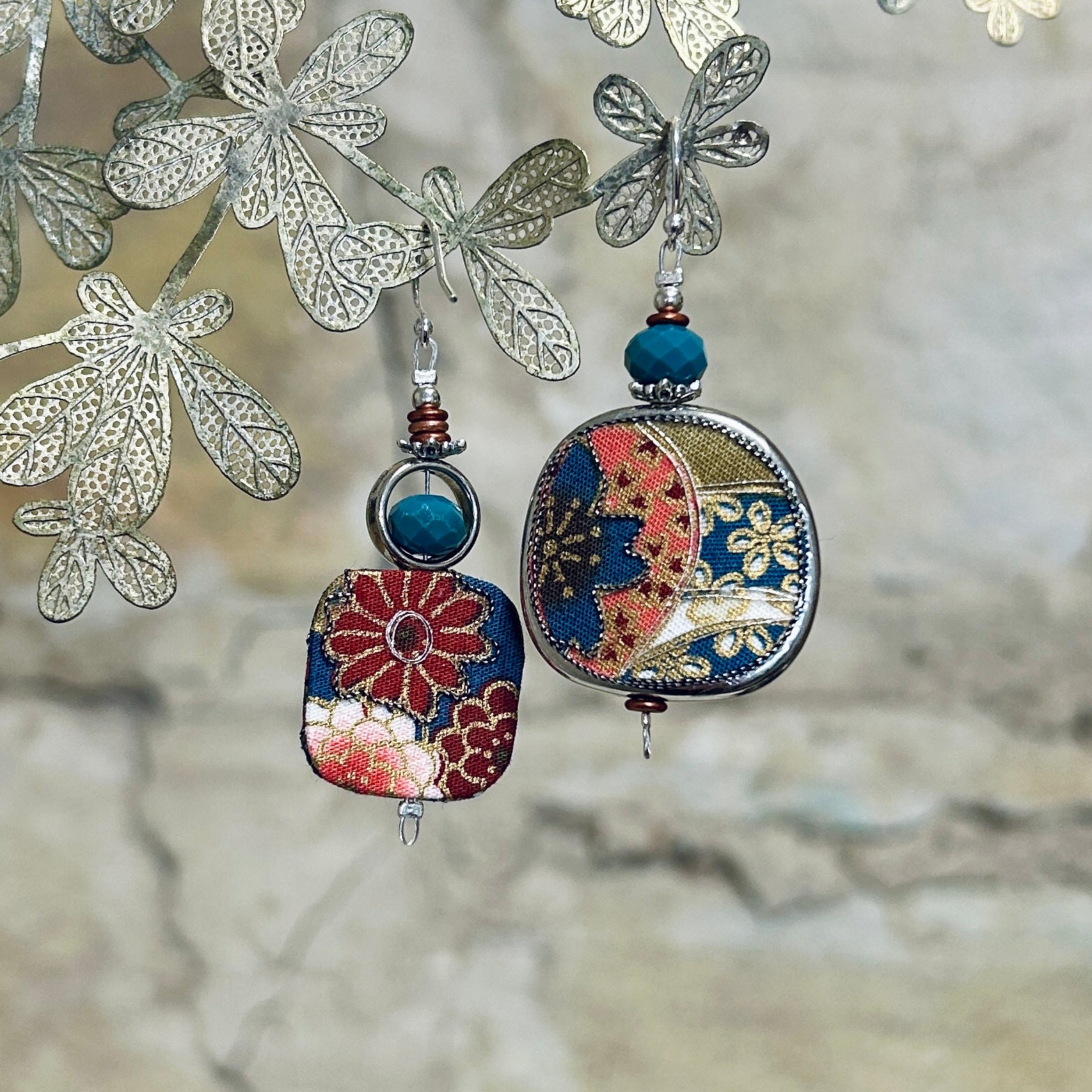 Earrings Blue Pink White Floral Asymmetrical - EC640