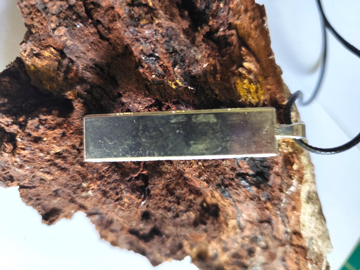 Teal Alcohol Ink Pendant Necklace – Wearable Art
