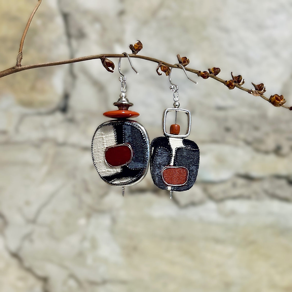 Earrings Asymmetrical Charcoal Rust Black Beige Silver - EE-193