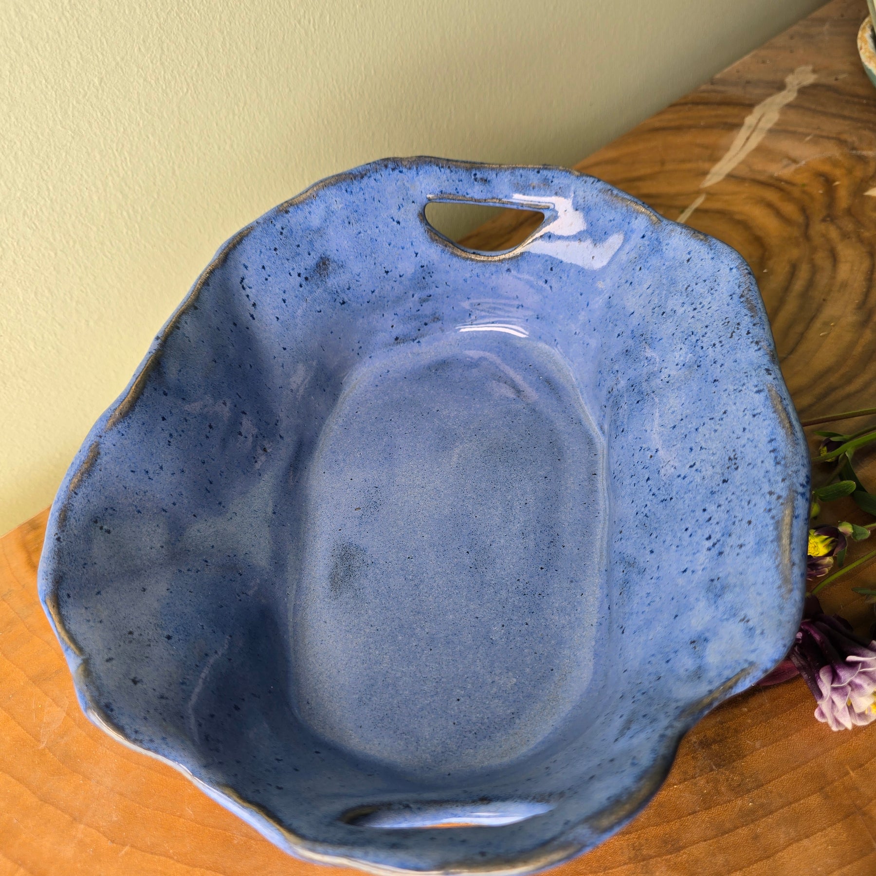 Pretty blue serving dish