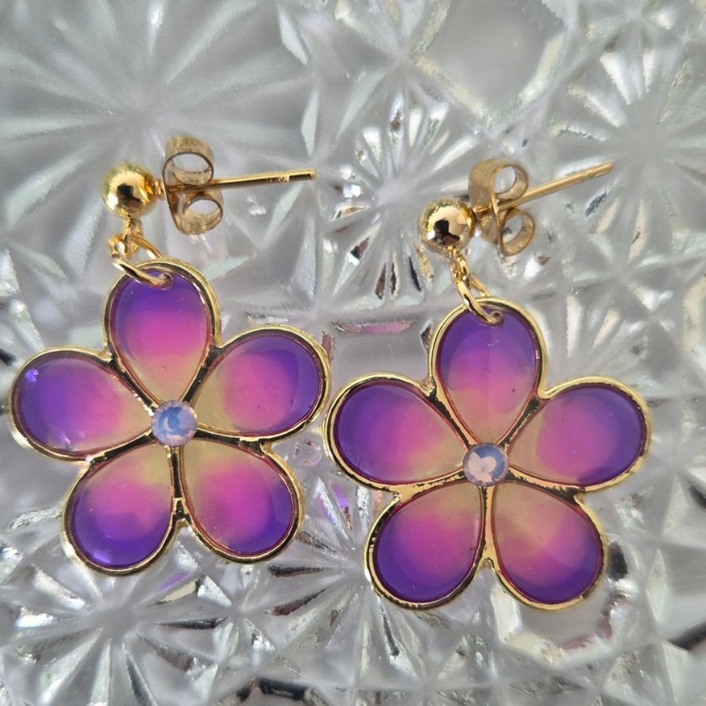 Resin Flower Dangle Earrings