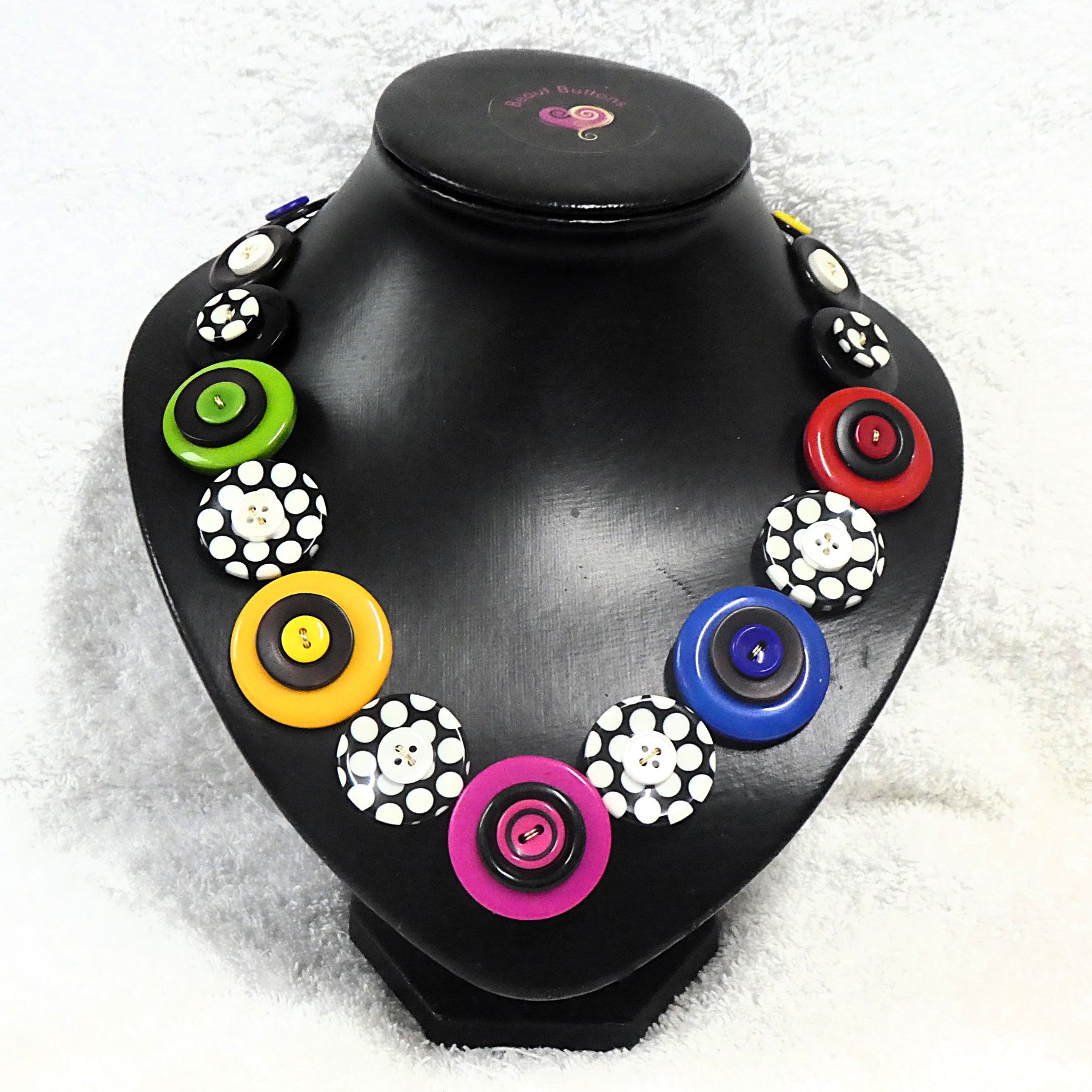 Button necklace - A Spot of Colour