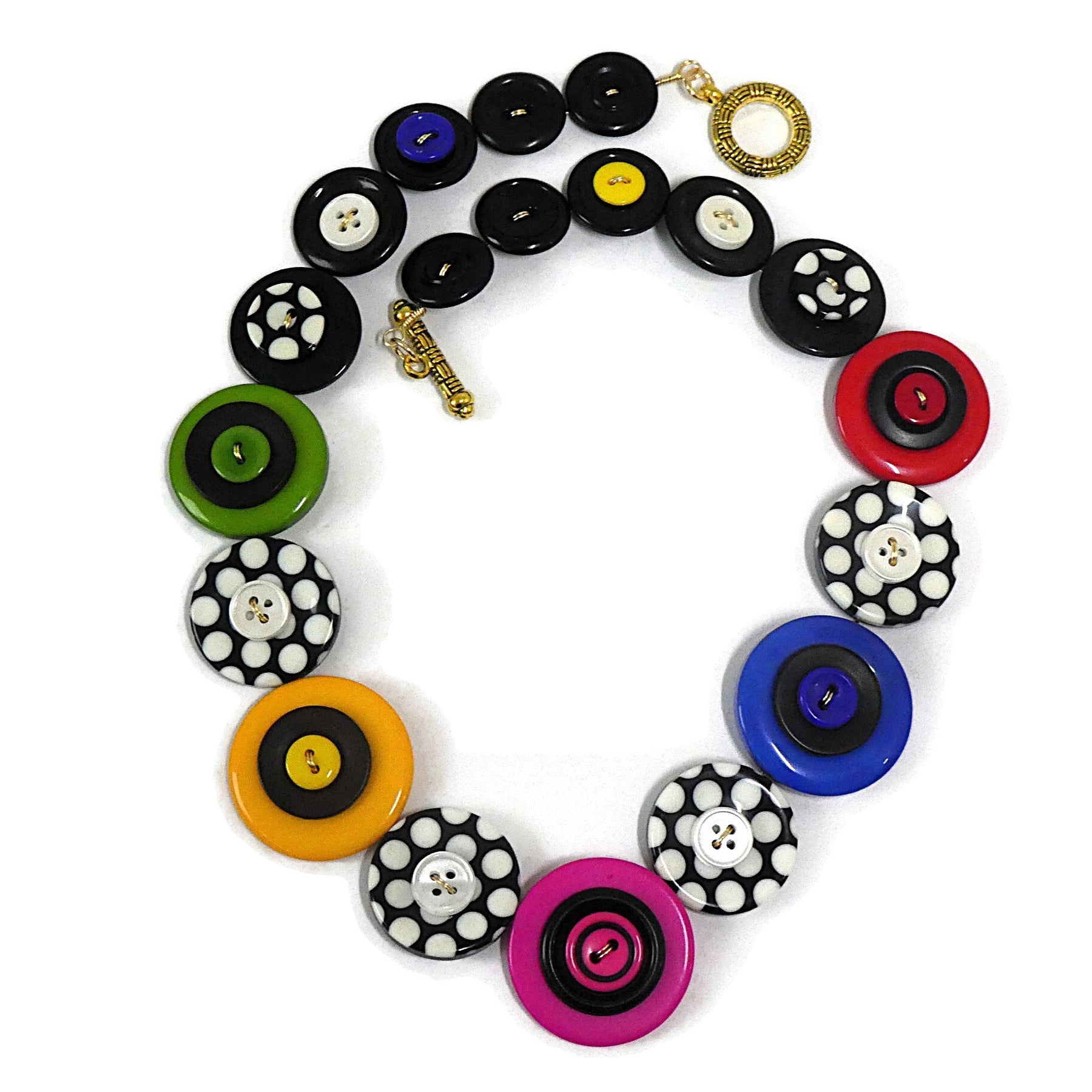 Button necklace - A Spot of Colour