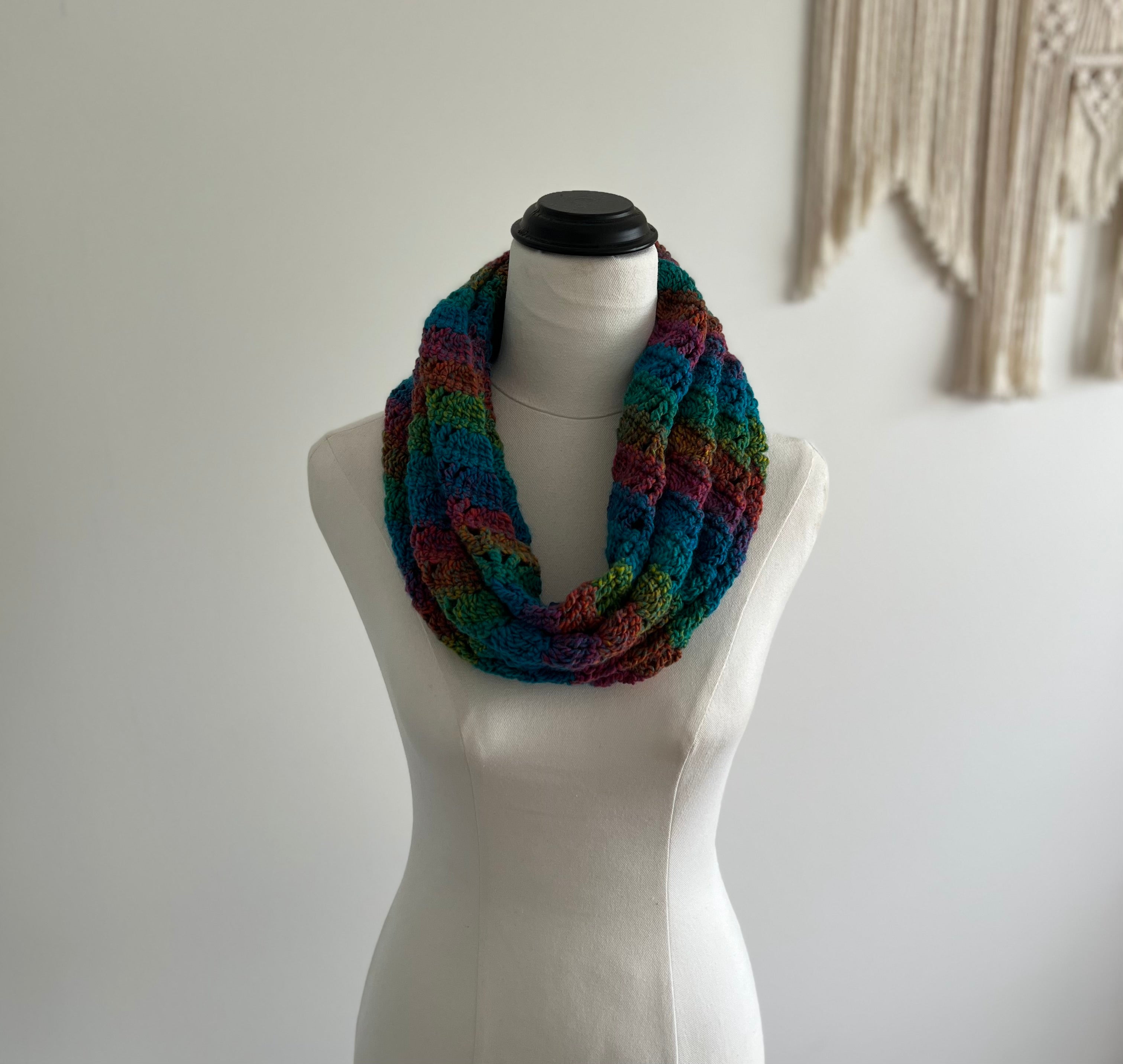 Crochet Winter Bright Cowl