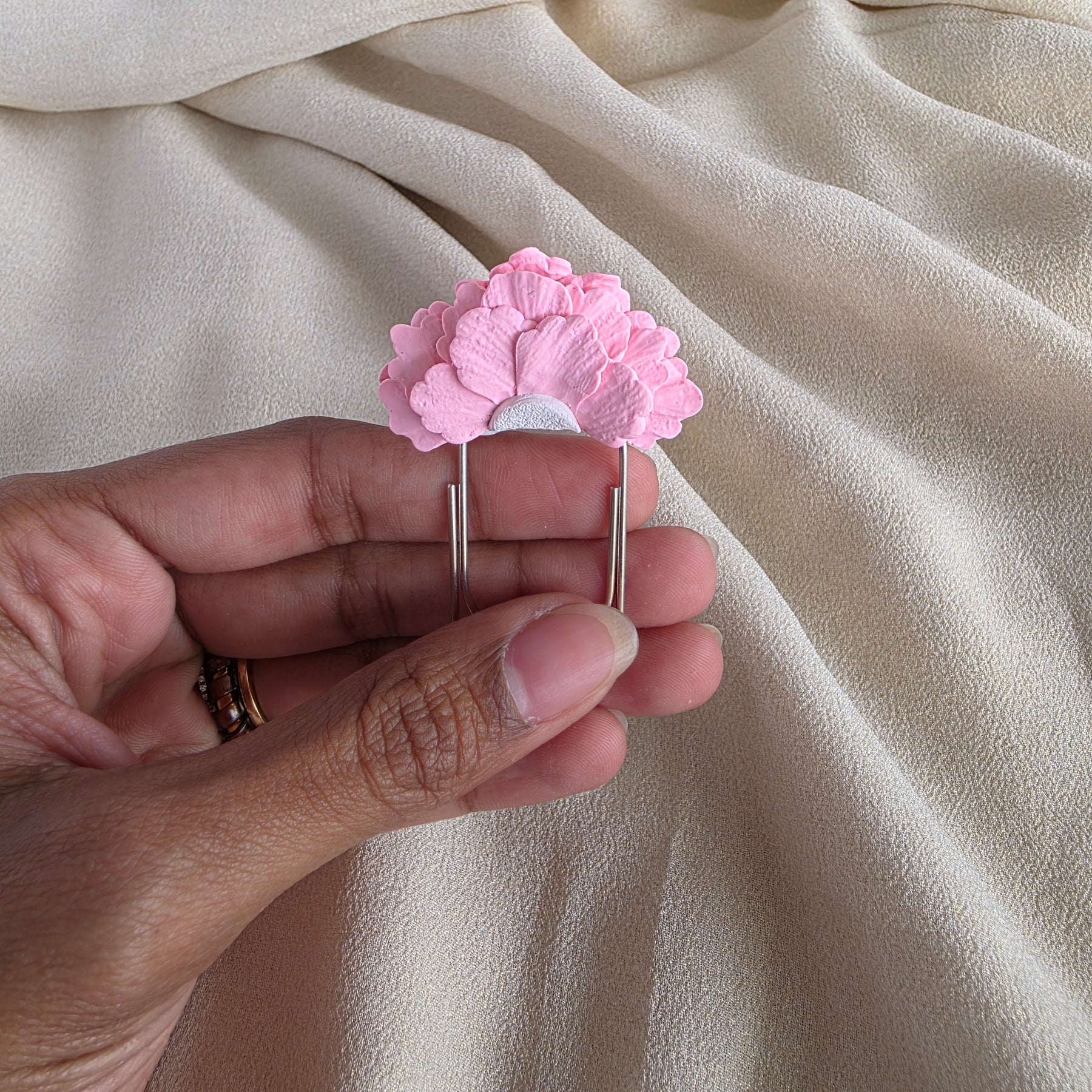 Page Petals Handmade Floral Bookmark | Oversized Flower Paper Clip Bookmark | Cute Book Lover Gift | Teacher Gift | Reading Accessory