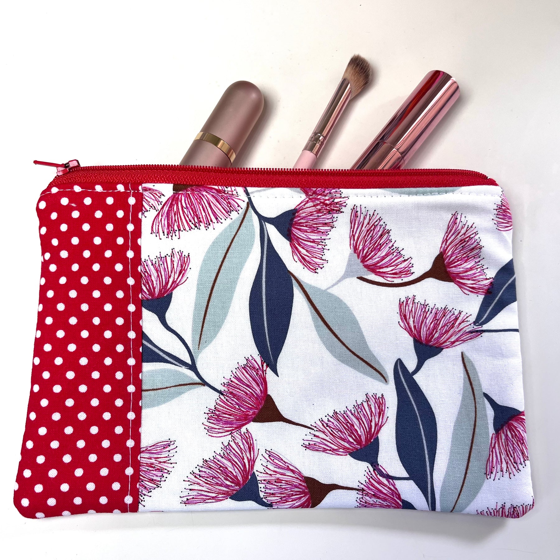 Red gum blossom purse