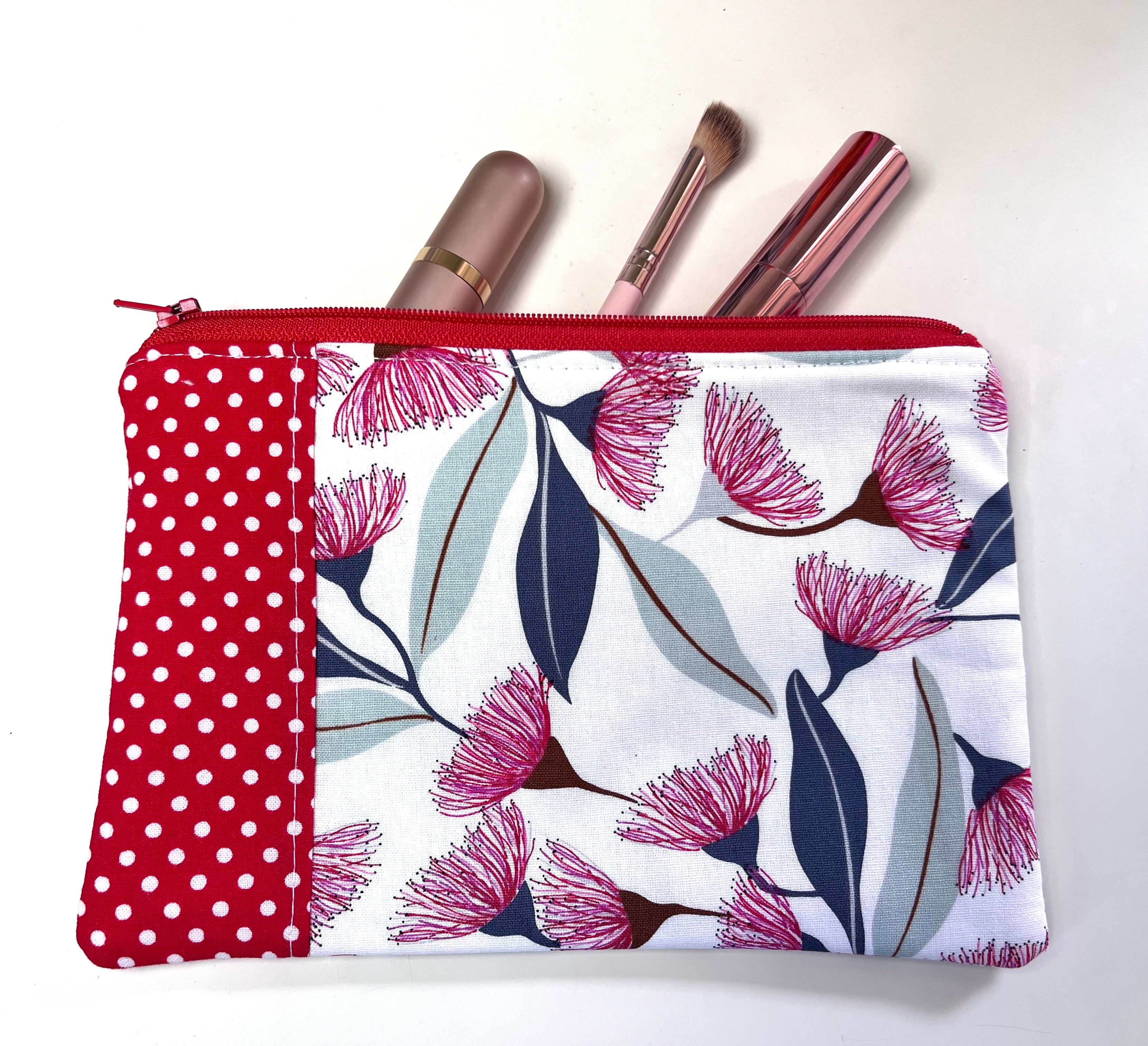 Red gum blossom purse