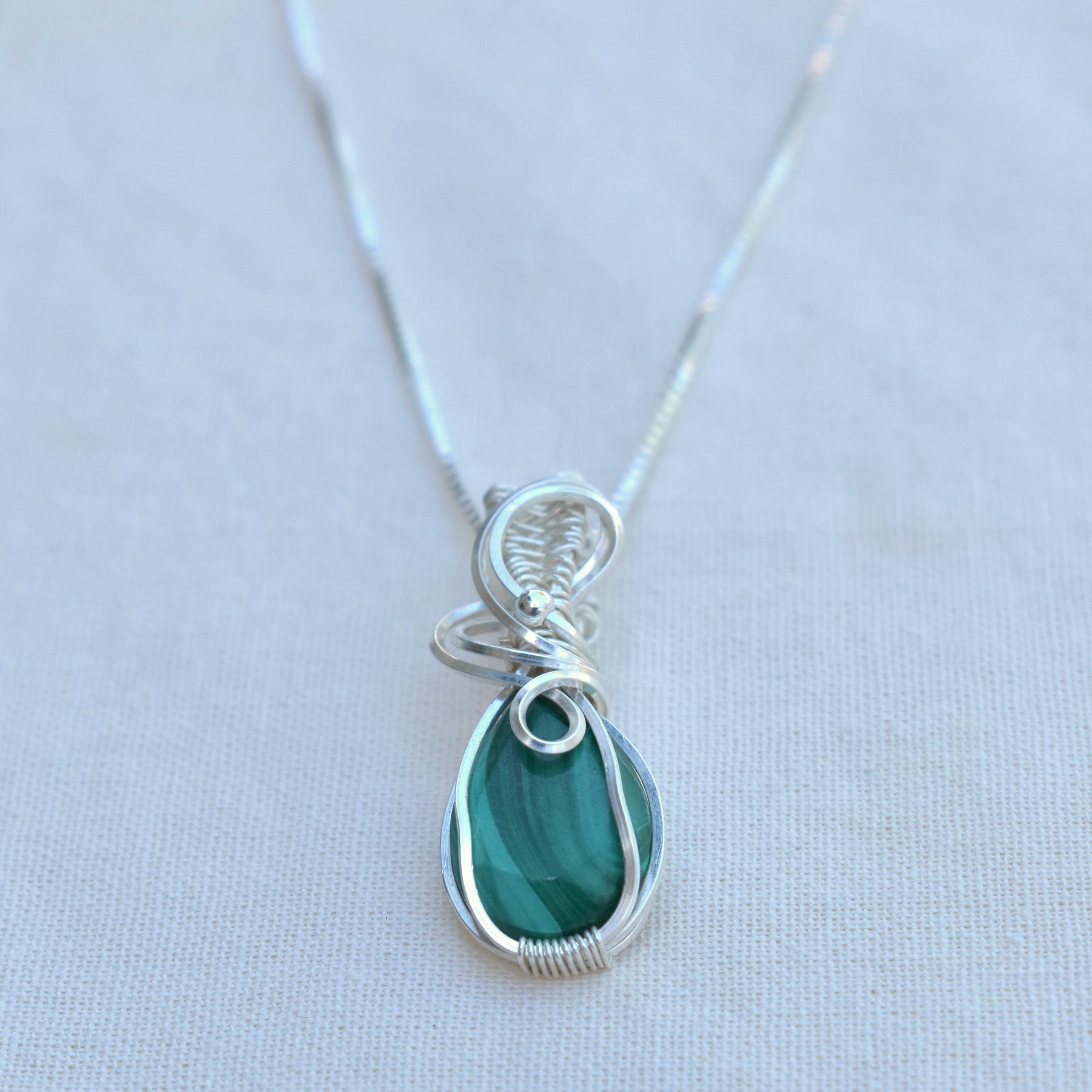 Handmade Wire-wrapped Malachite Necklace - Mother's Day Mini Pendant