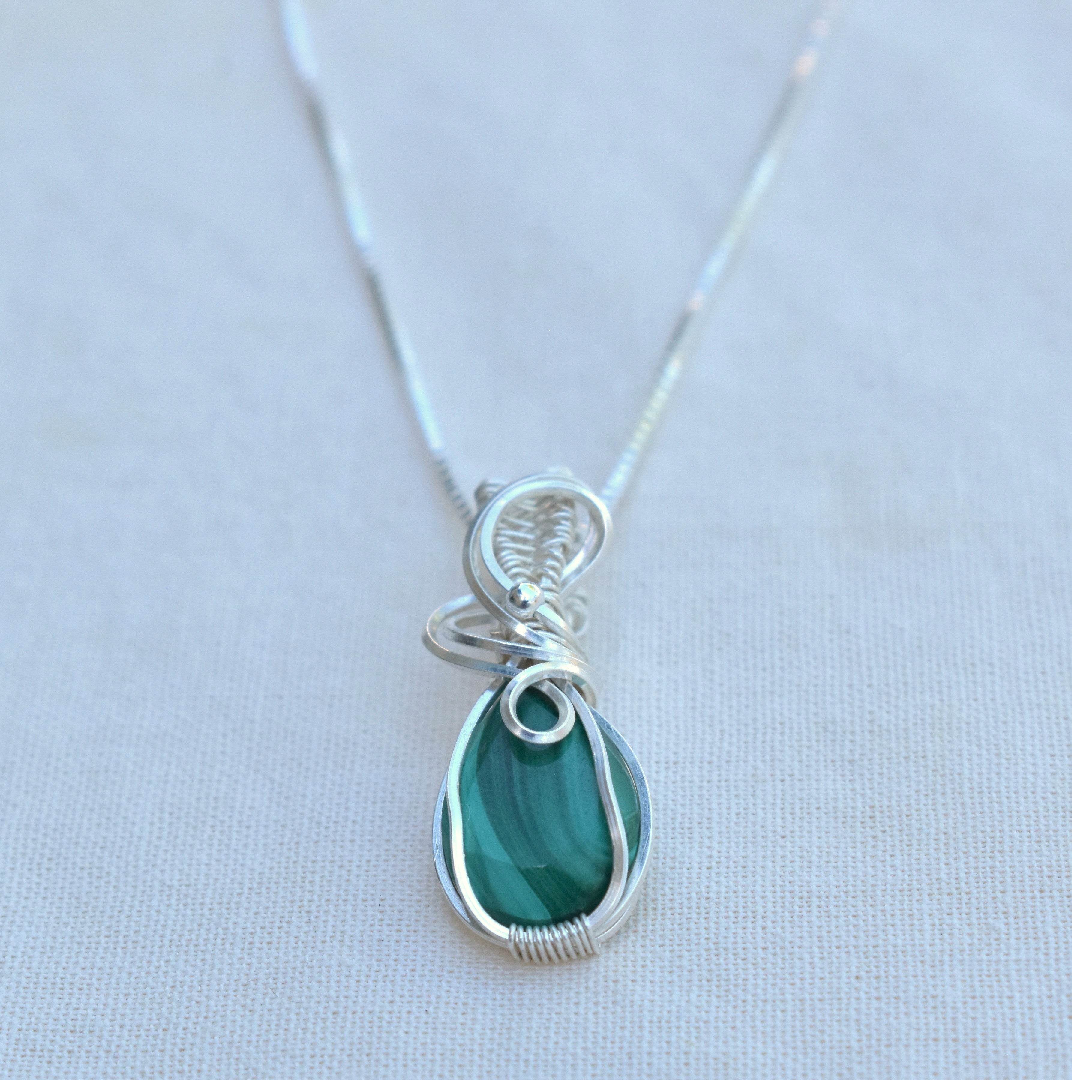 Handmade Wire-wrapped Malachite Necklace - Mother's Day Mini Pendant