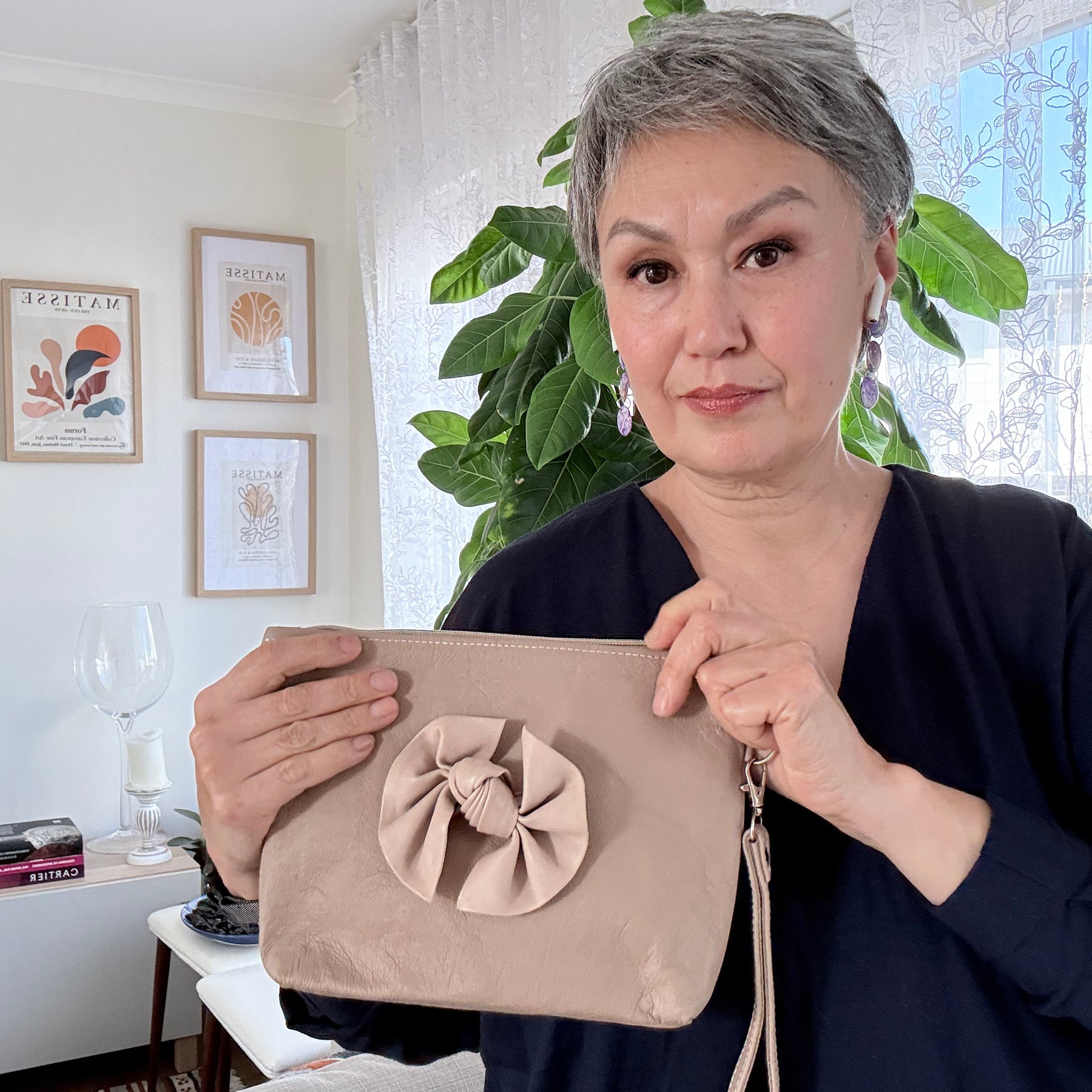 Leather clutch / purse / wristlet with bow
