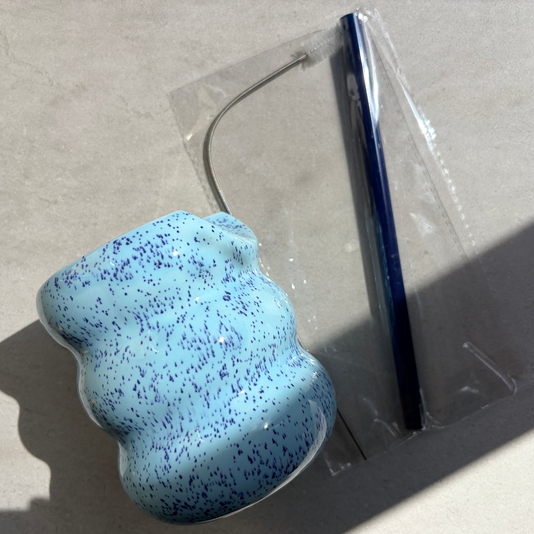 Handcrafted Porcelain Tumbler with Silicon Straw, 600mL Bubble Cup in Blue Mist Glaze