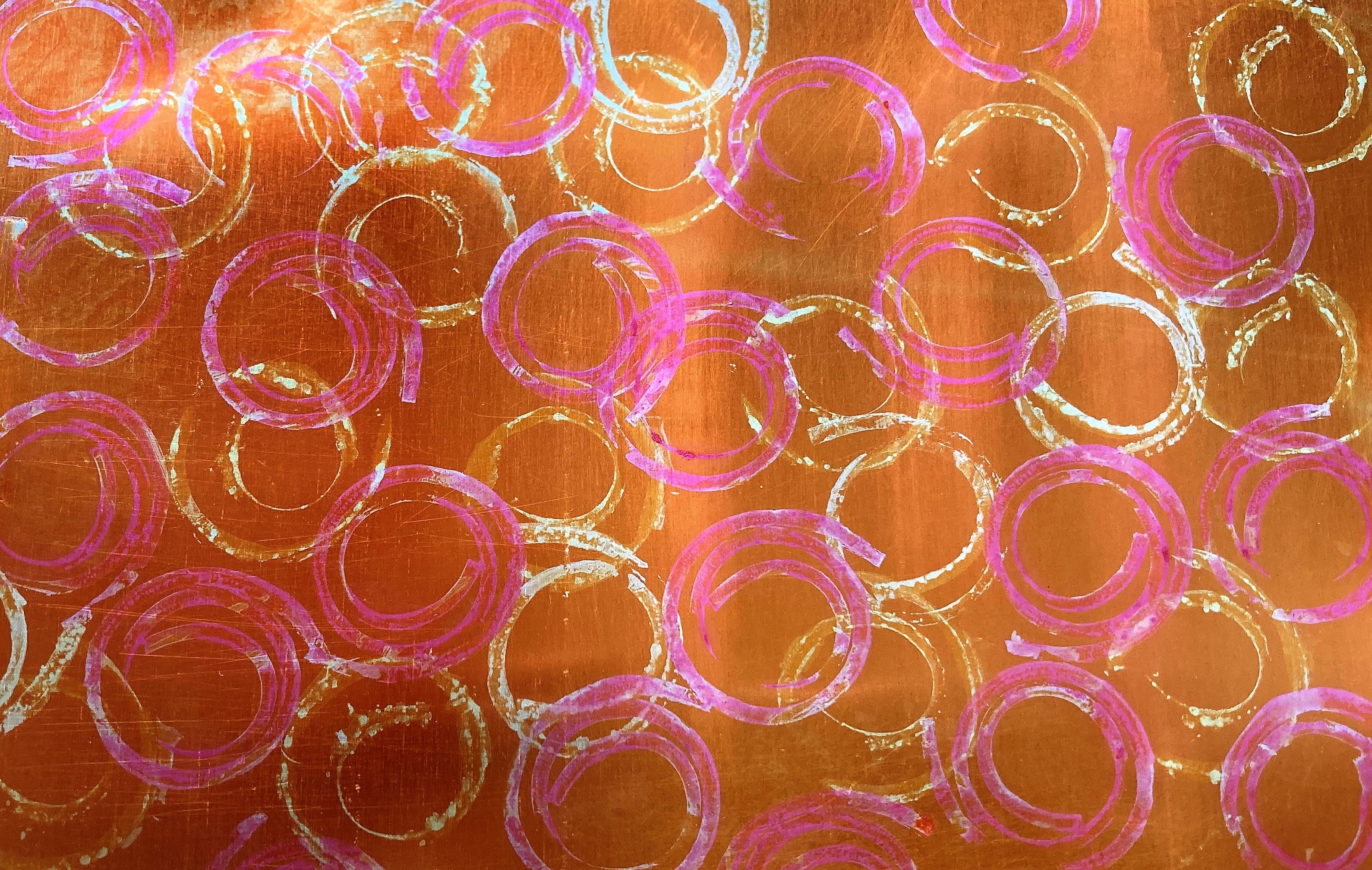 Anodised aluminium earrings hand printed - Golden Fuchsia - A196