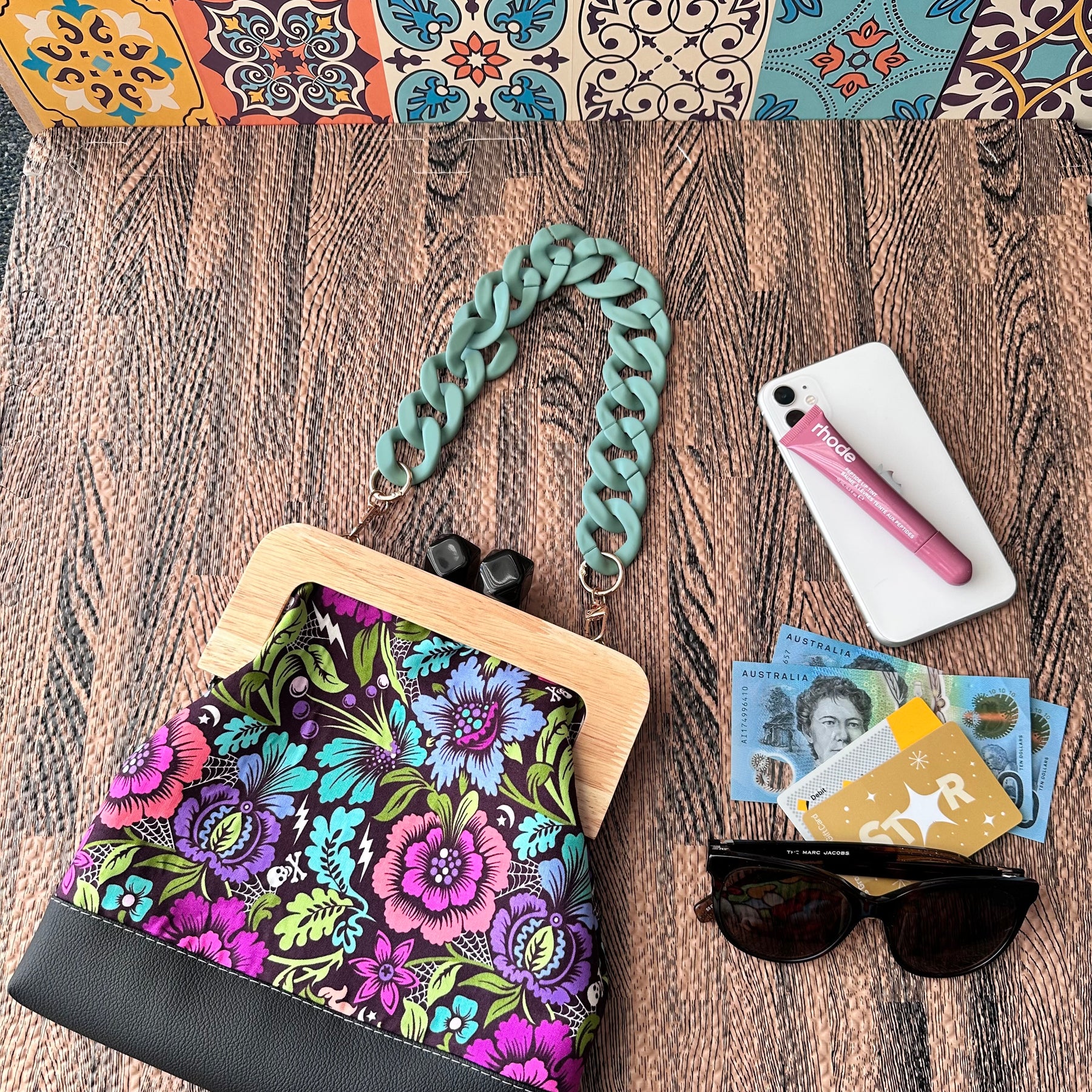 Kiss Lock Clutch With Acrylic Chain