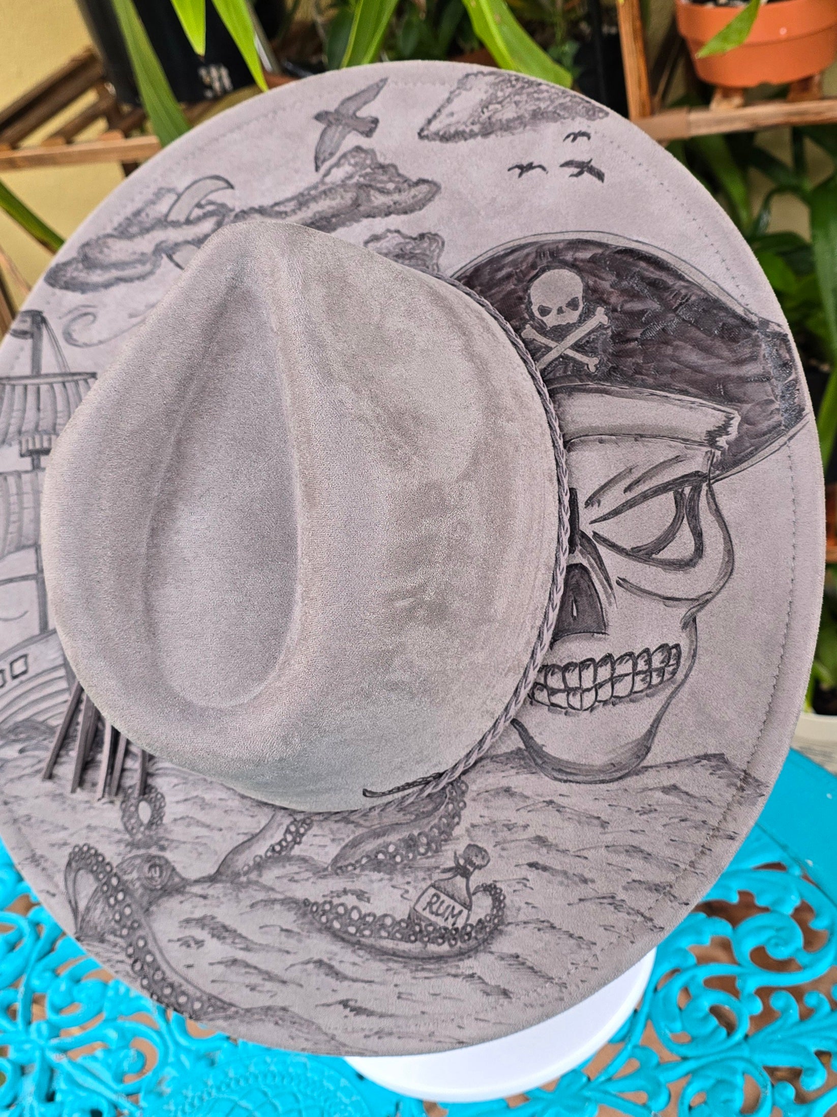 Hand burnt Fedora : Pirate & Kraken
