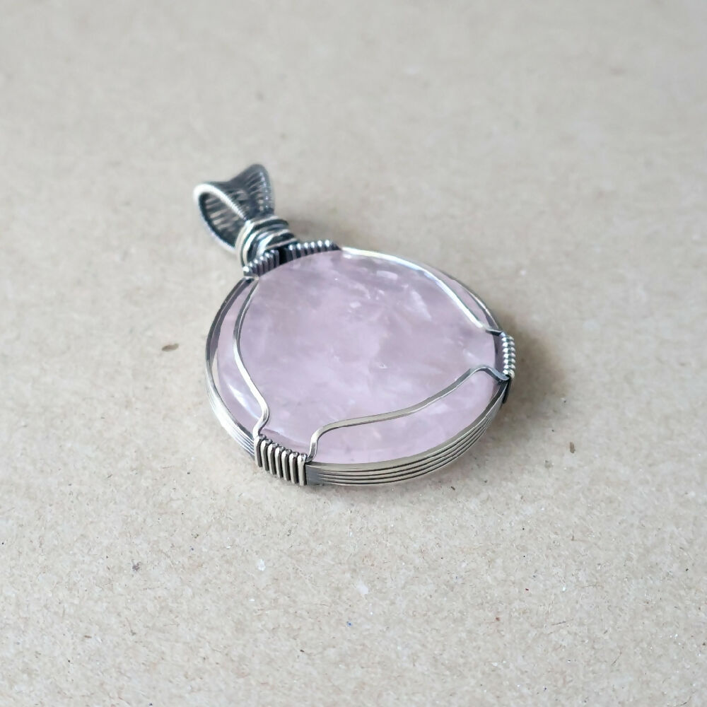 PJS06080_03_RoseQuartzPendant_C