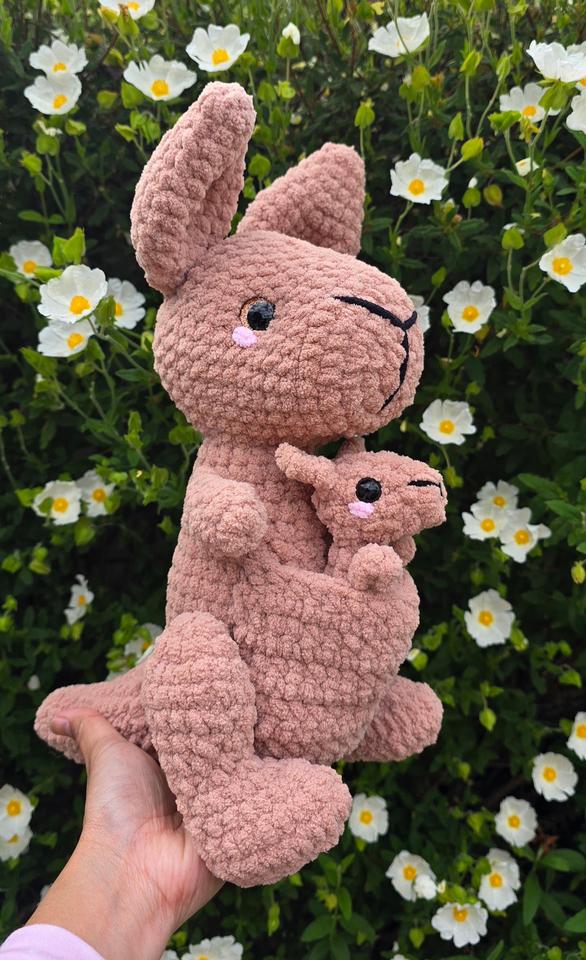 Mama Roo and Joey Lou - Crochet