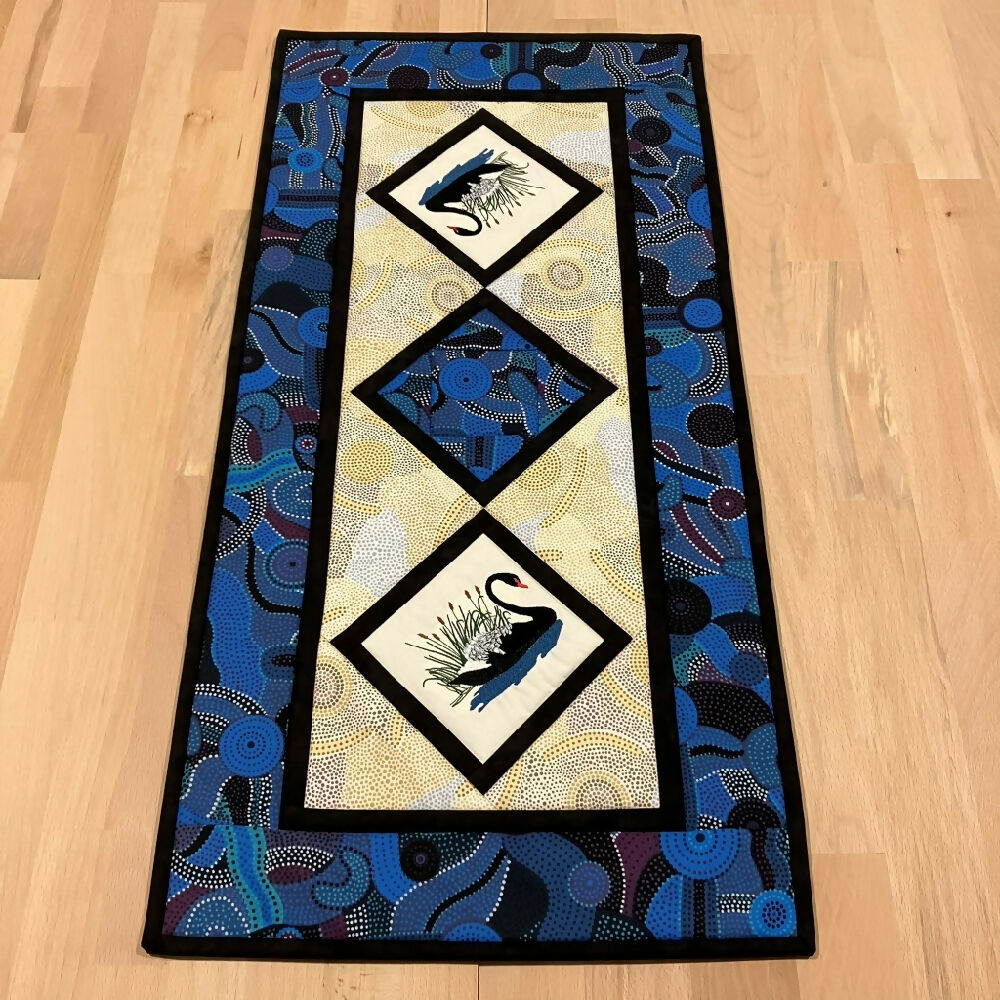 table-runner-handmade-australia-black-swan_1