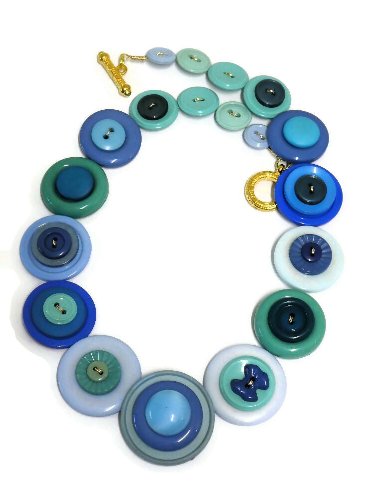 Button necklace - Three Blues