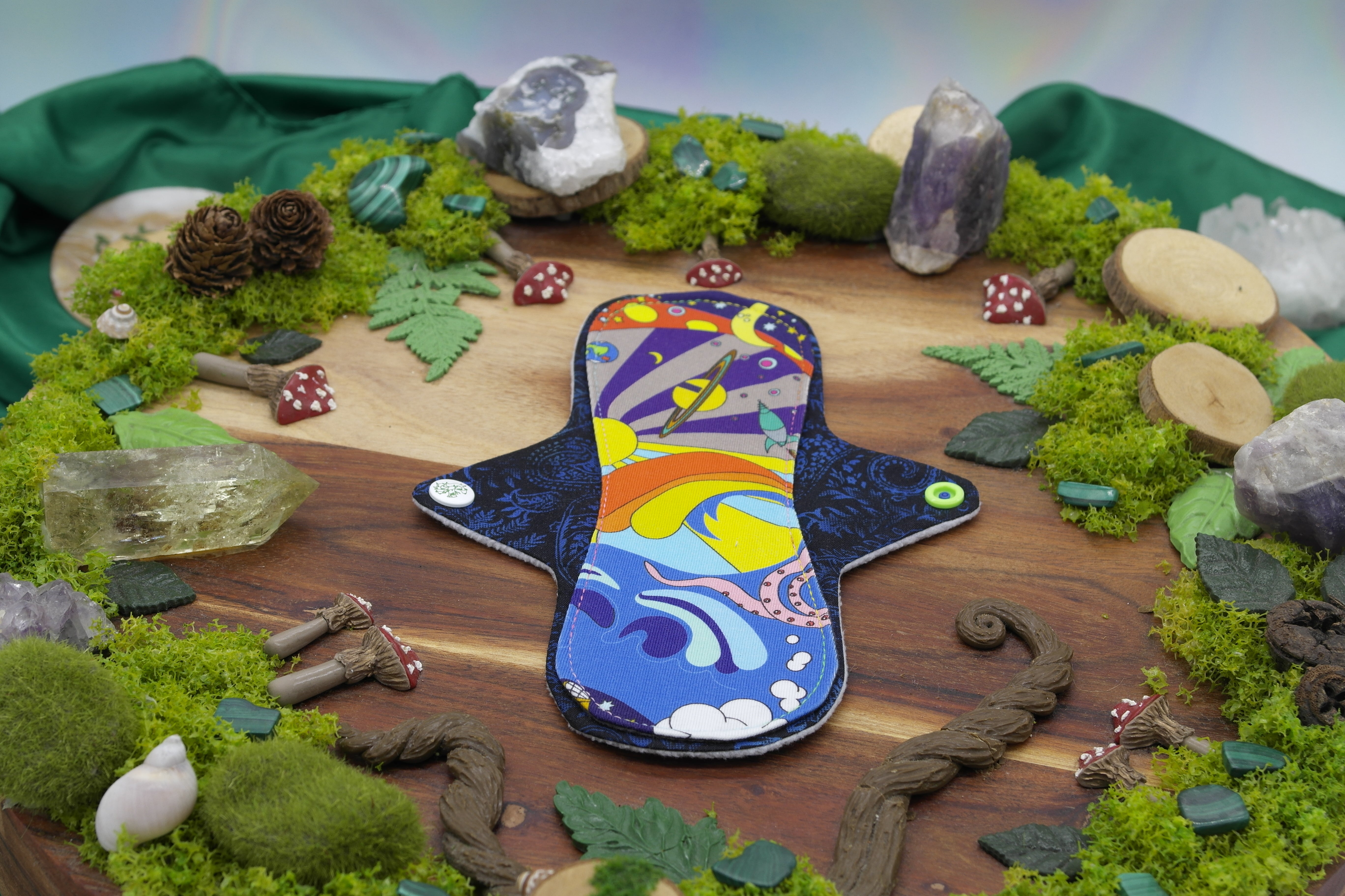 Eco-friendly reusable cloth pad 8" Moderate - Exploration