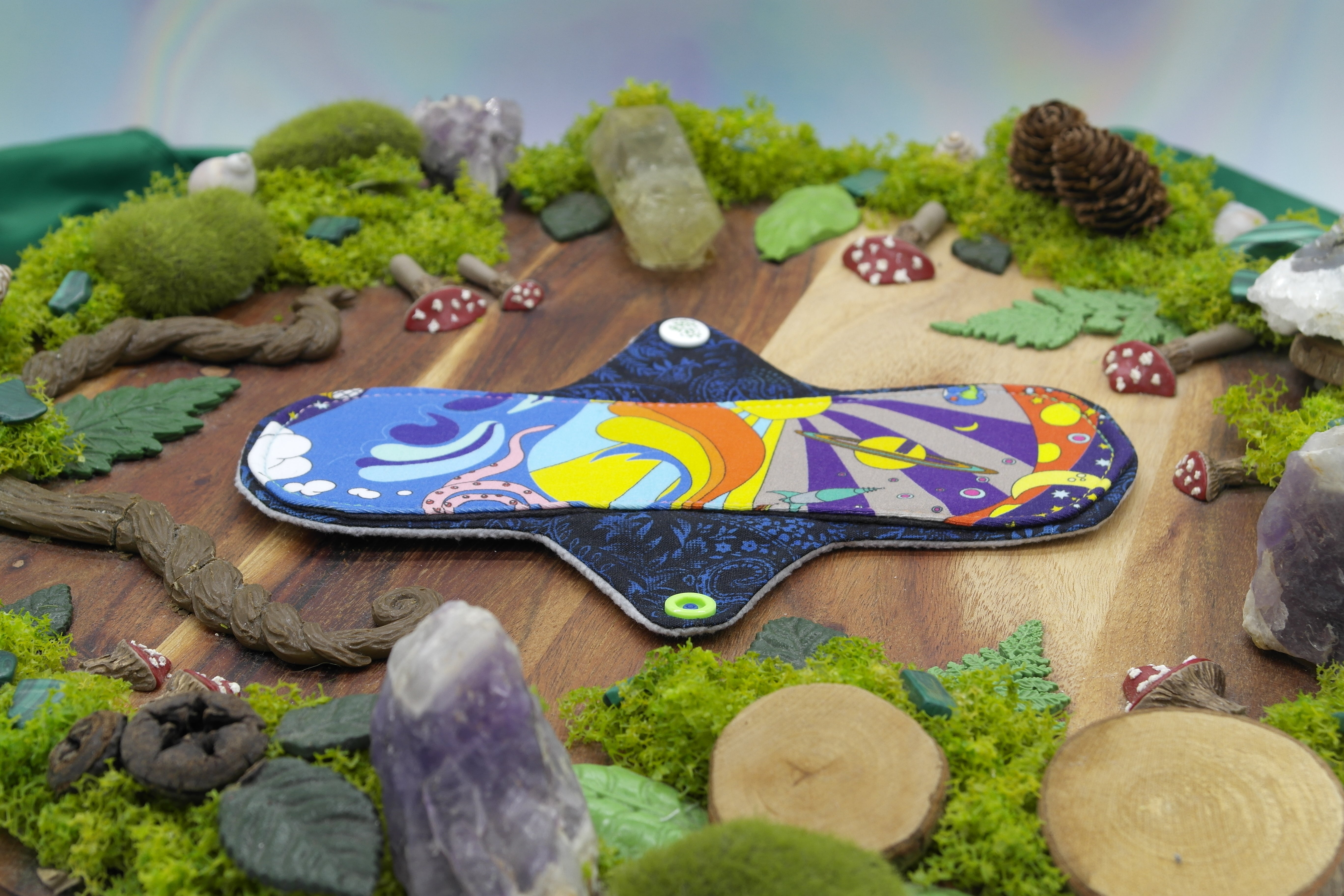Eco-friendly reusable cloth pad 8" Moderate - Exploration