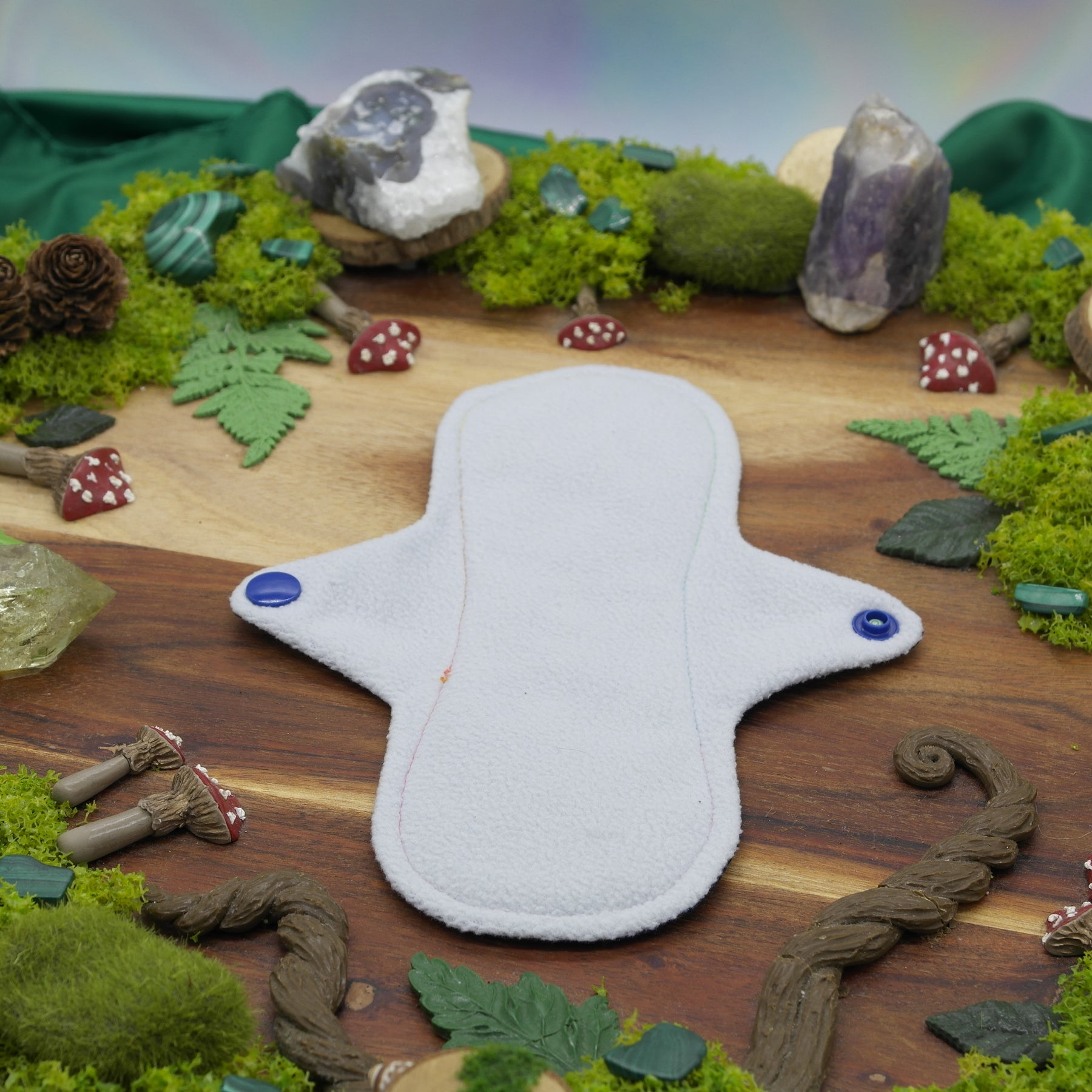 Eco-friendly reusable cloth pad 8" Moderate - Exploration