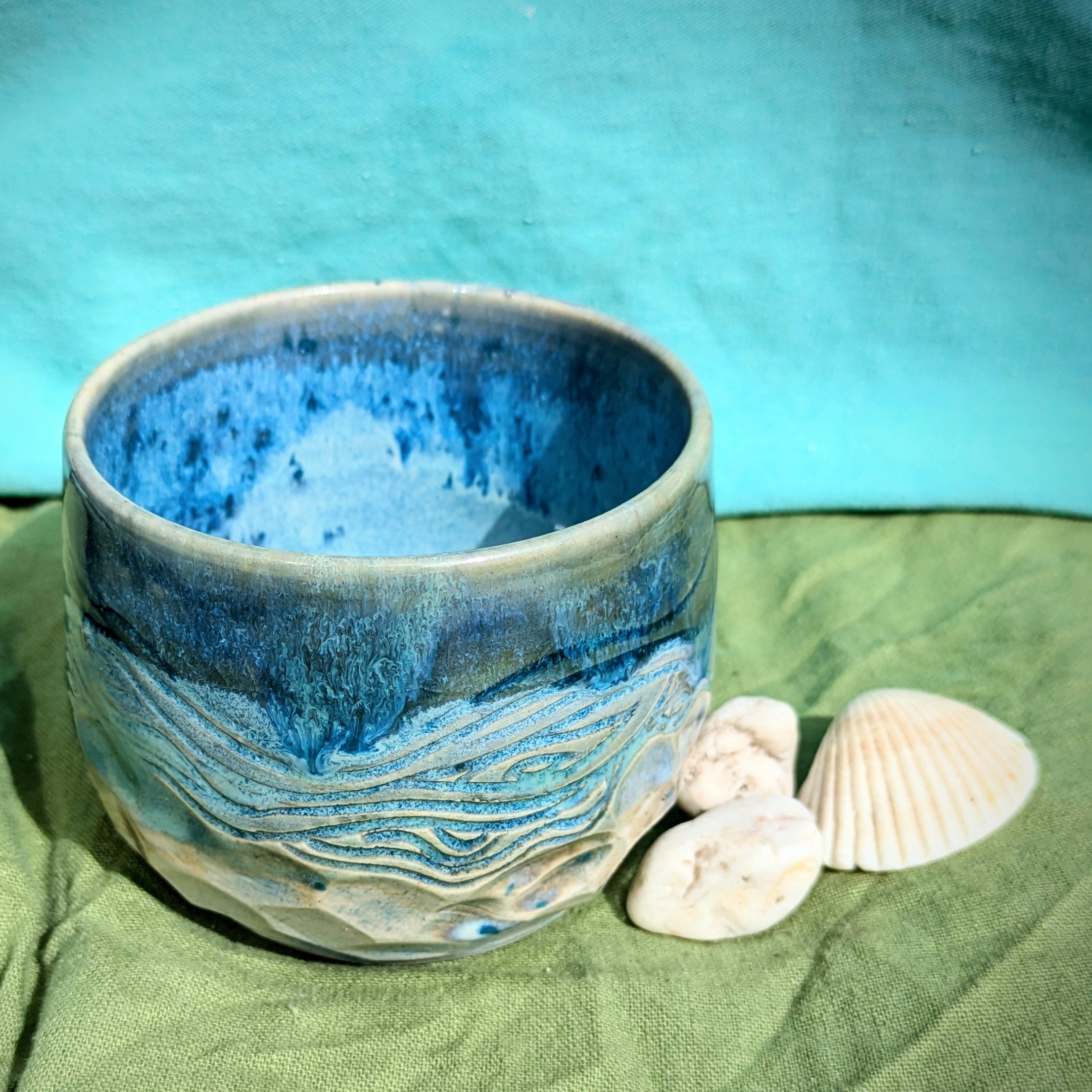 Oceanic cup