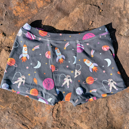 Space travel organic trunk underpants for kids sizes 1 to 12 boys