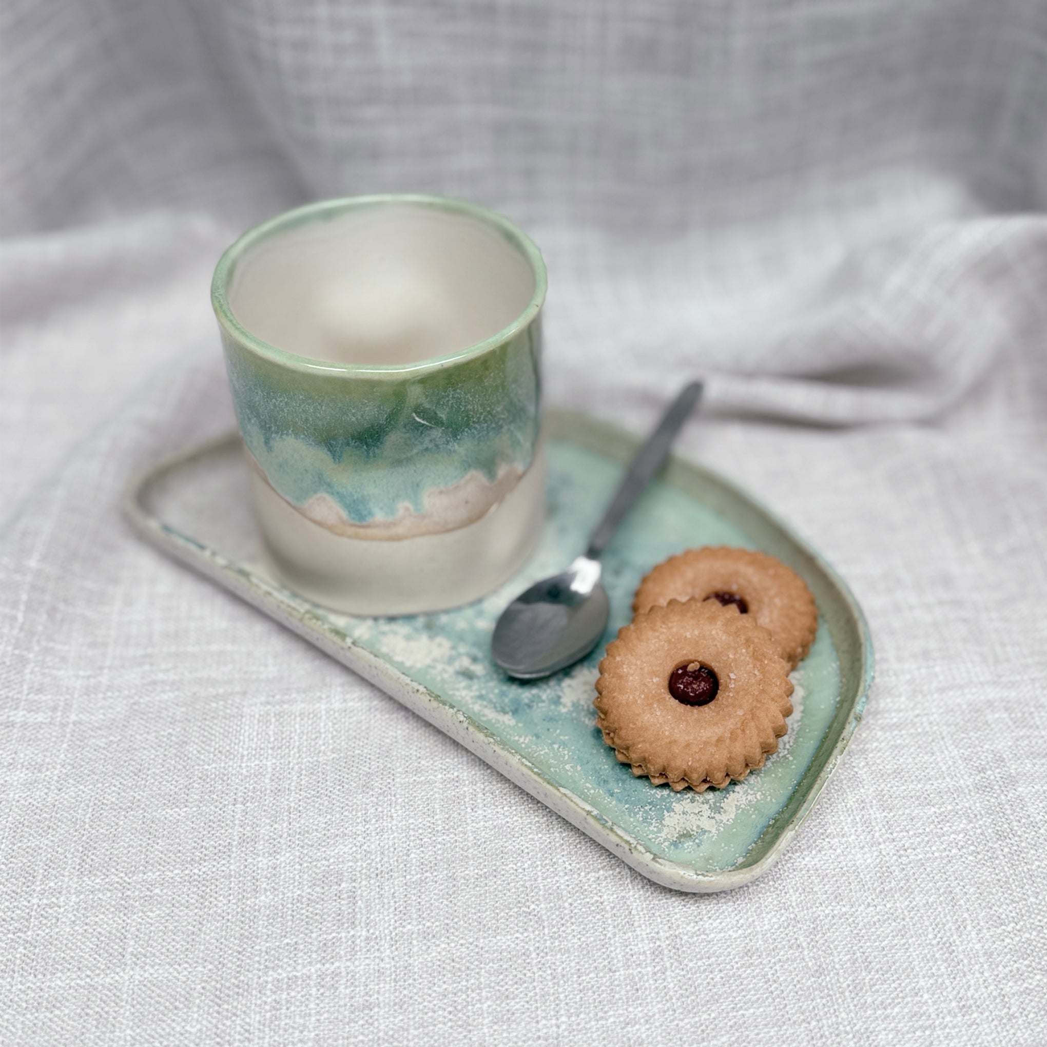 Thumbler ceramic mugs 350ml