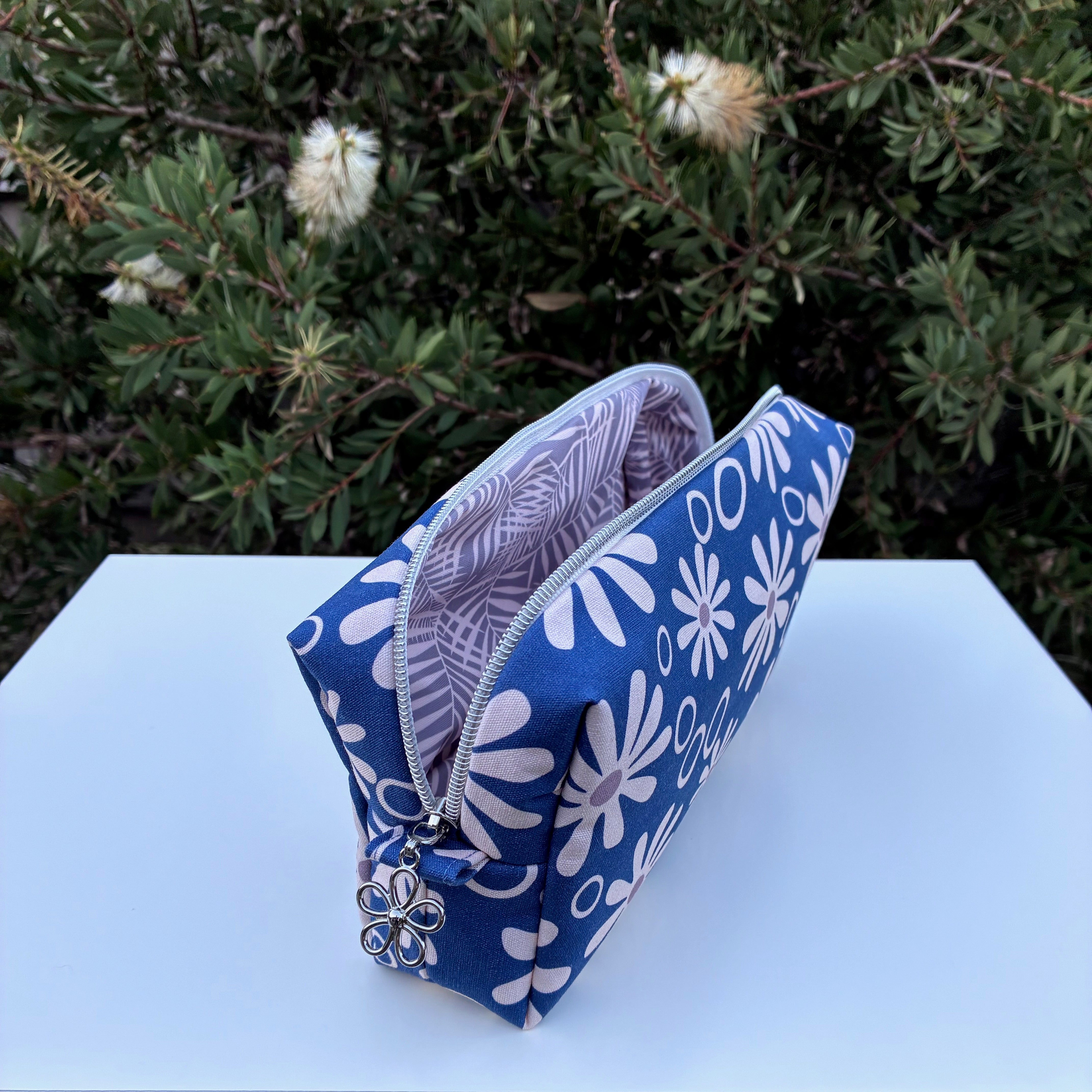 Bilby Pouch - Blue Funky Daisies (Anzela Simcock)