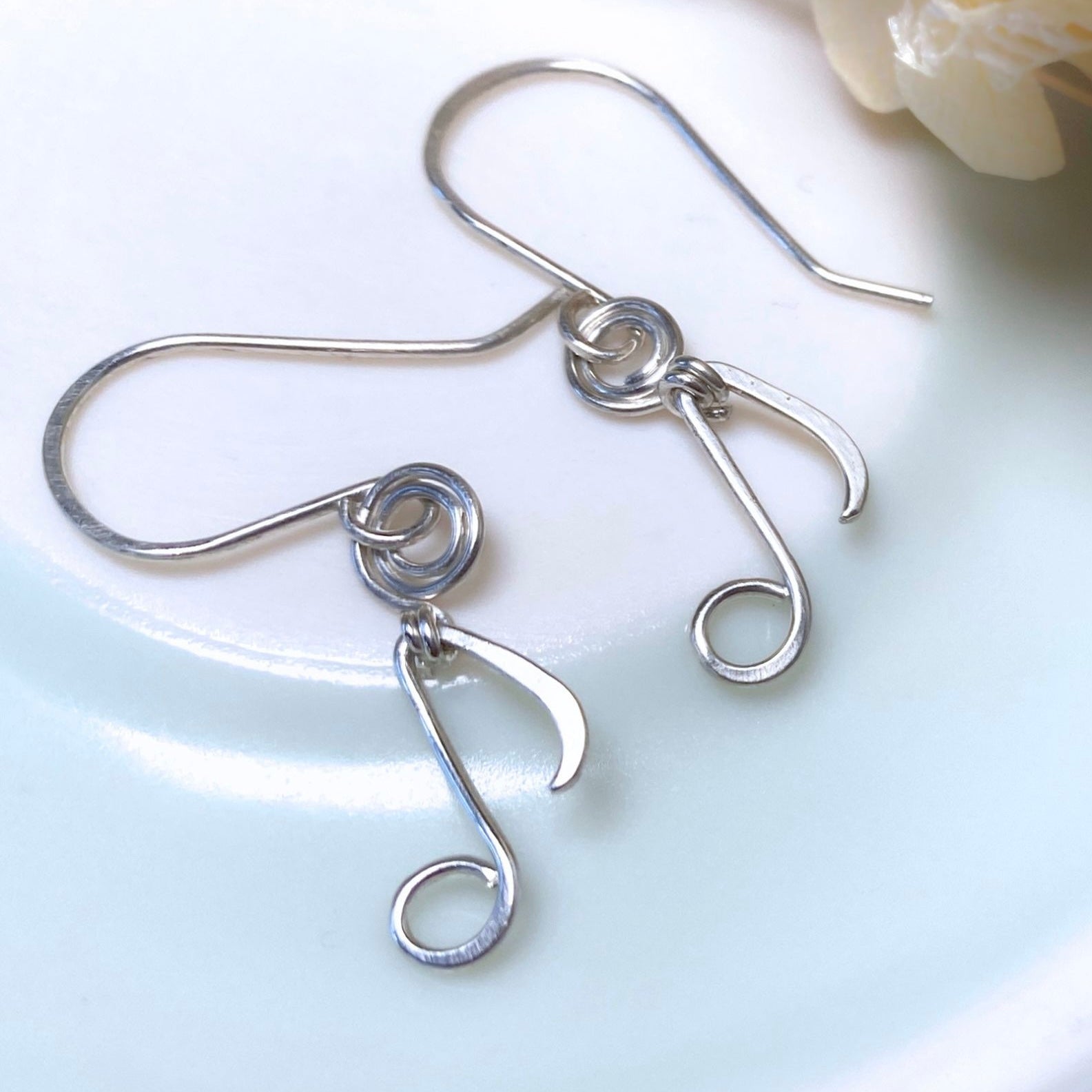 Music dangle earrings | Treble clef, Quaver, Double quaver | Sterling silver, Gold-filled, Stainless steel | Music lover gift